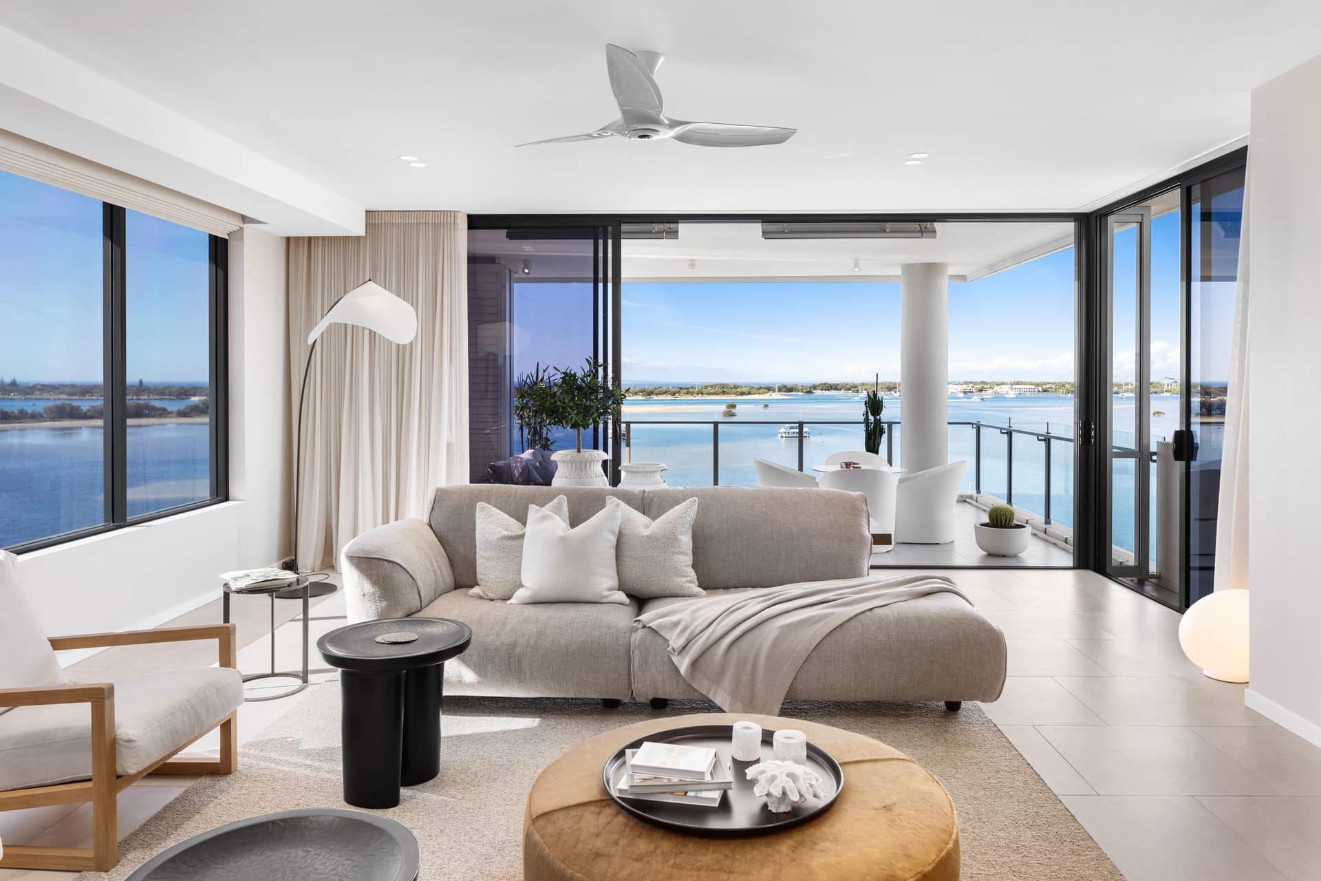 801/286 Marine  Parade, Labrador, QLD, 4215, Labrador - Thumbnail 2
