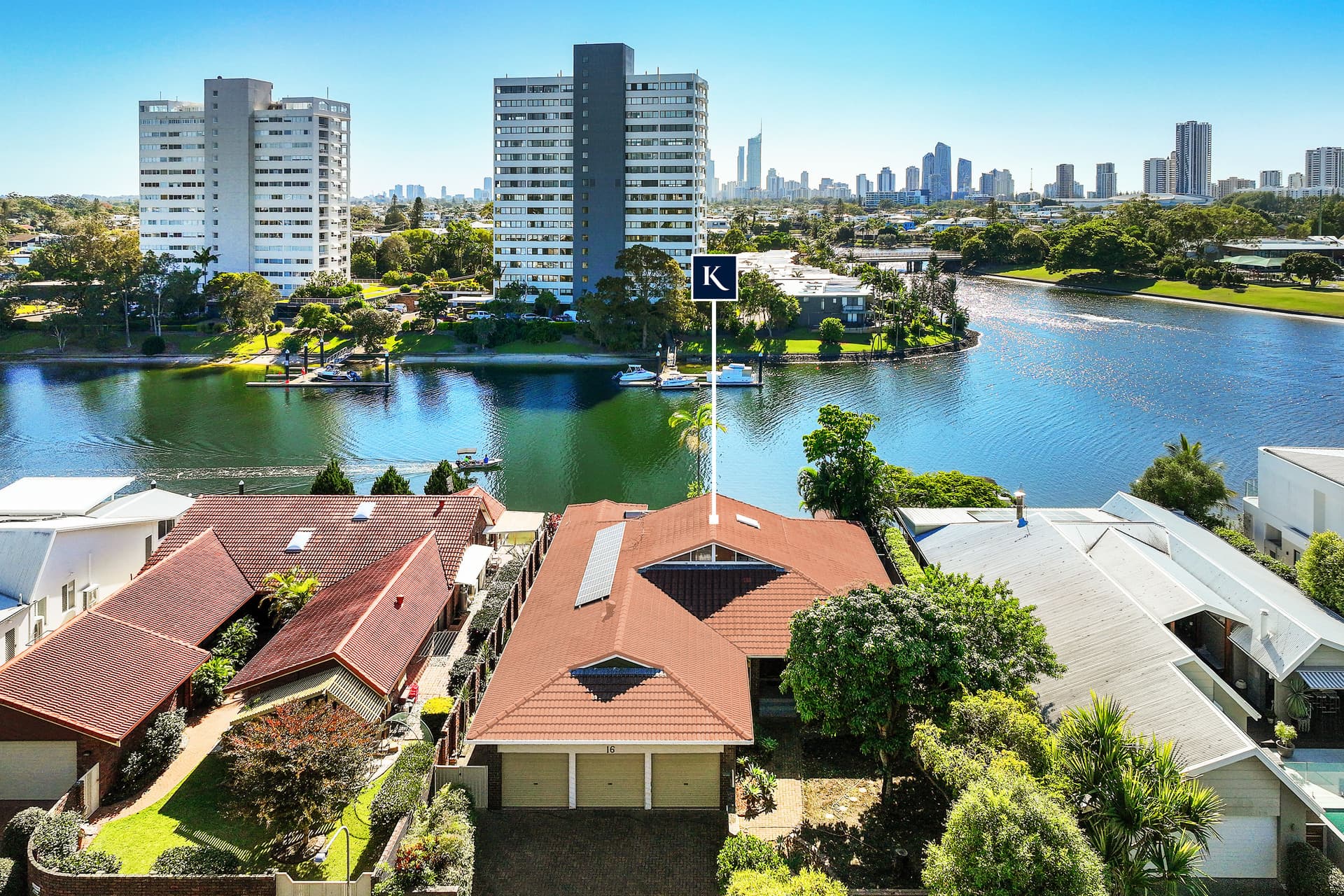 16 Sailaway Street, Mermaid Waters, QLD, 4218, Mermaid Waters - Thumbnail 5