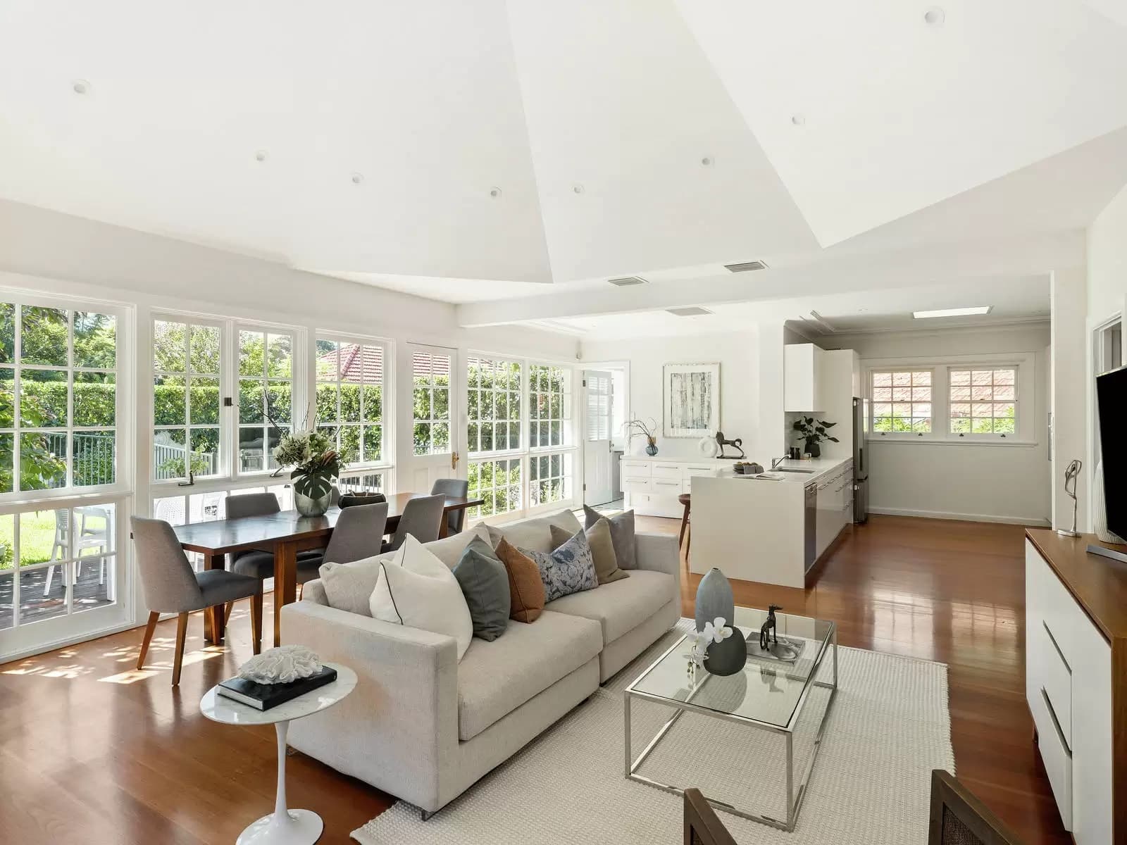 87 Spencer Road, Killara, Killara - Thumbnail 2