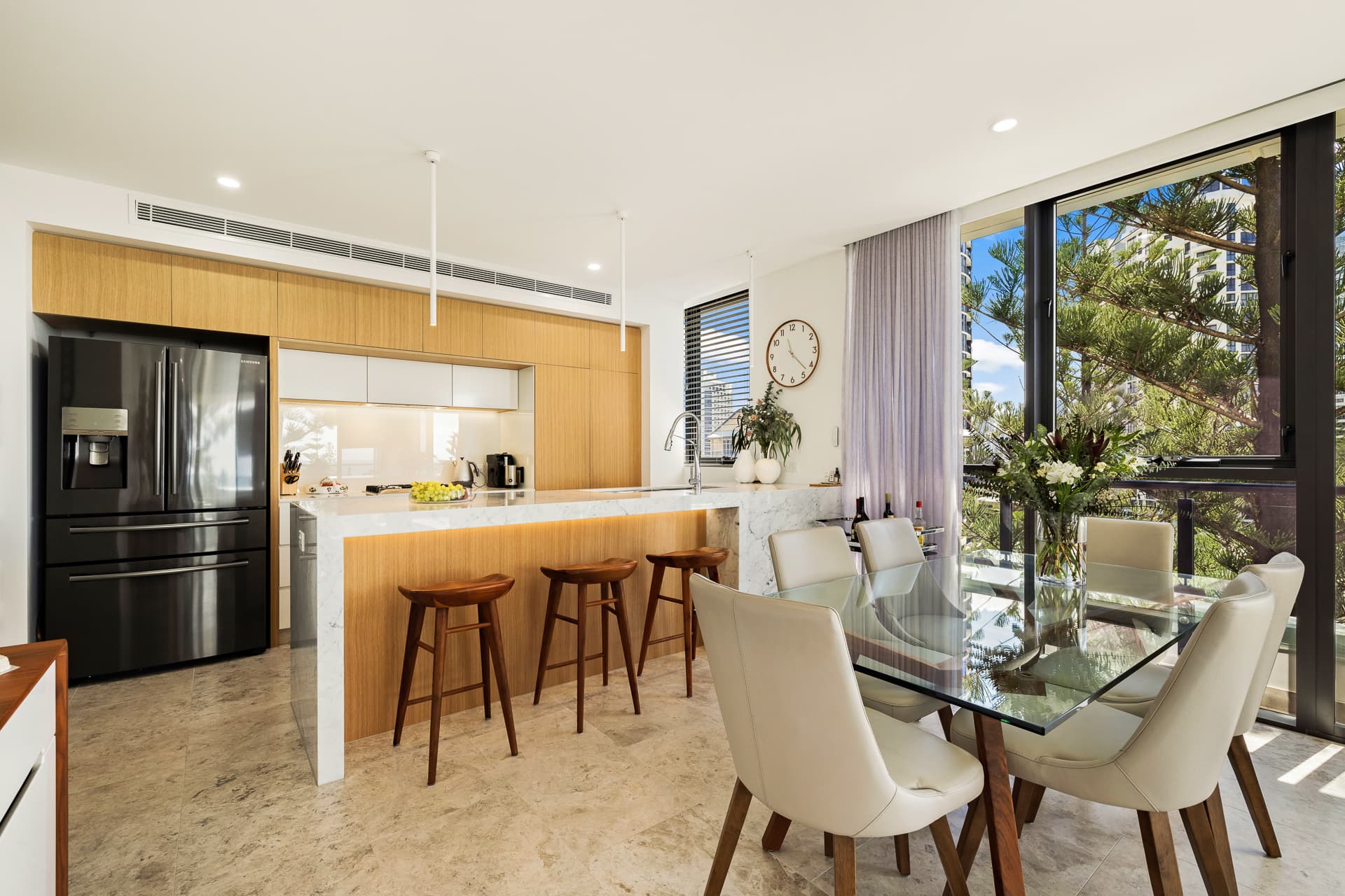 701/95 Old Burleigh  Road, Broadbeach, QLD, 4218, Broadbeach - Thumbnail 5