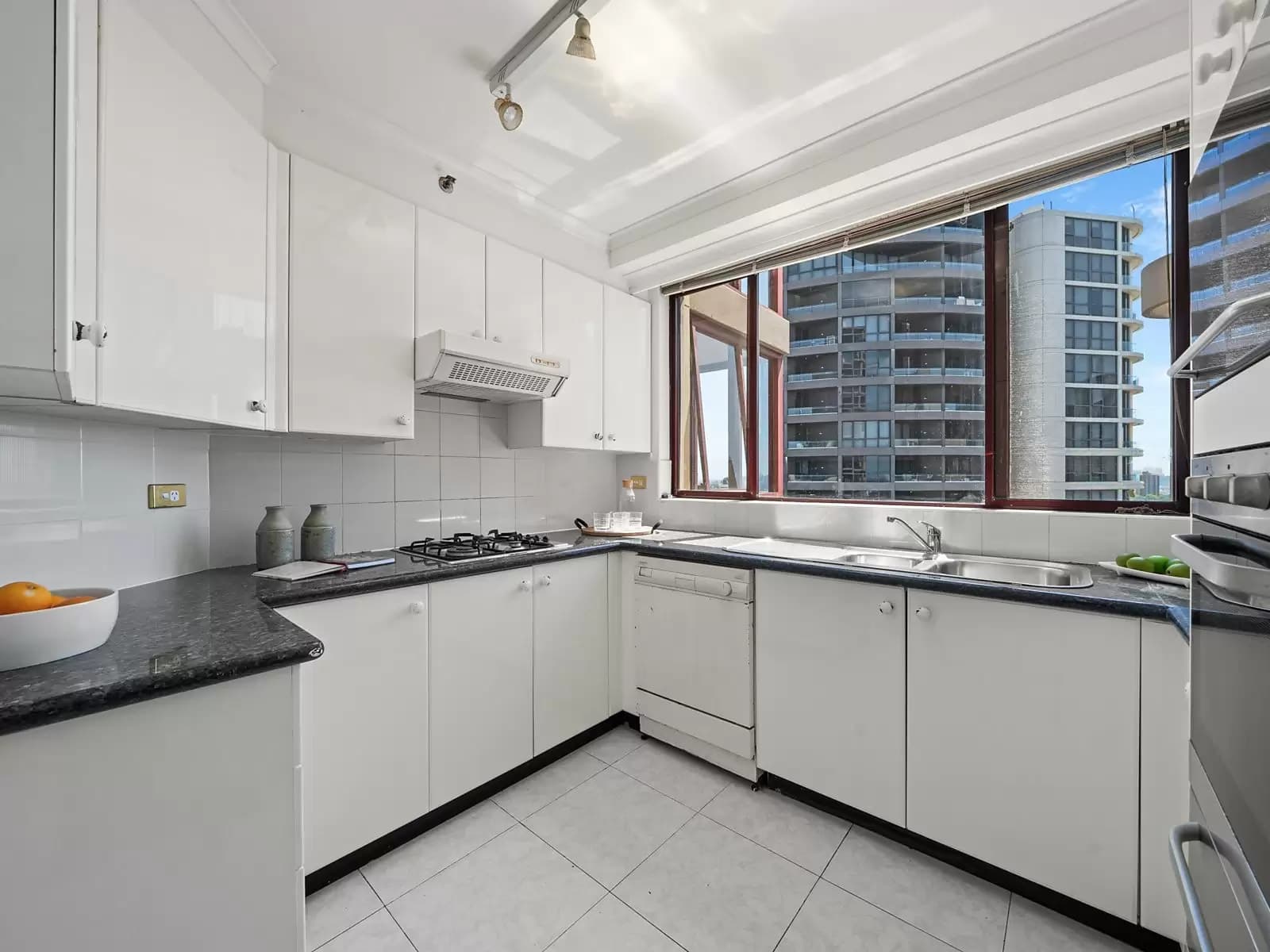 69/2A Hollywood Avenue, Bondi Junction, Bondi Junction - Thumbnail 6