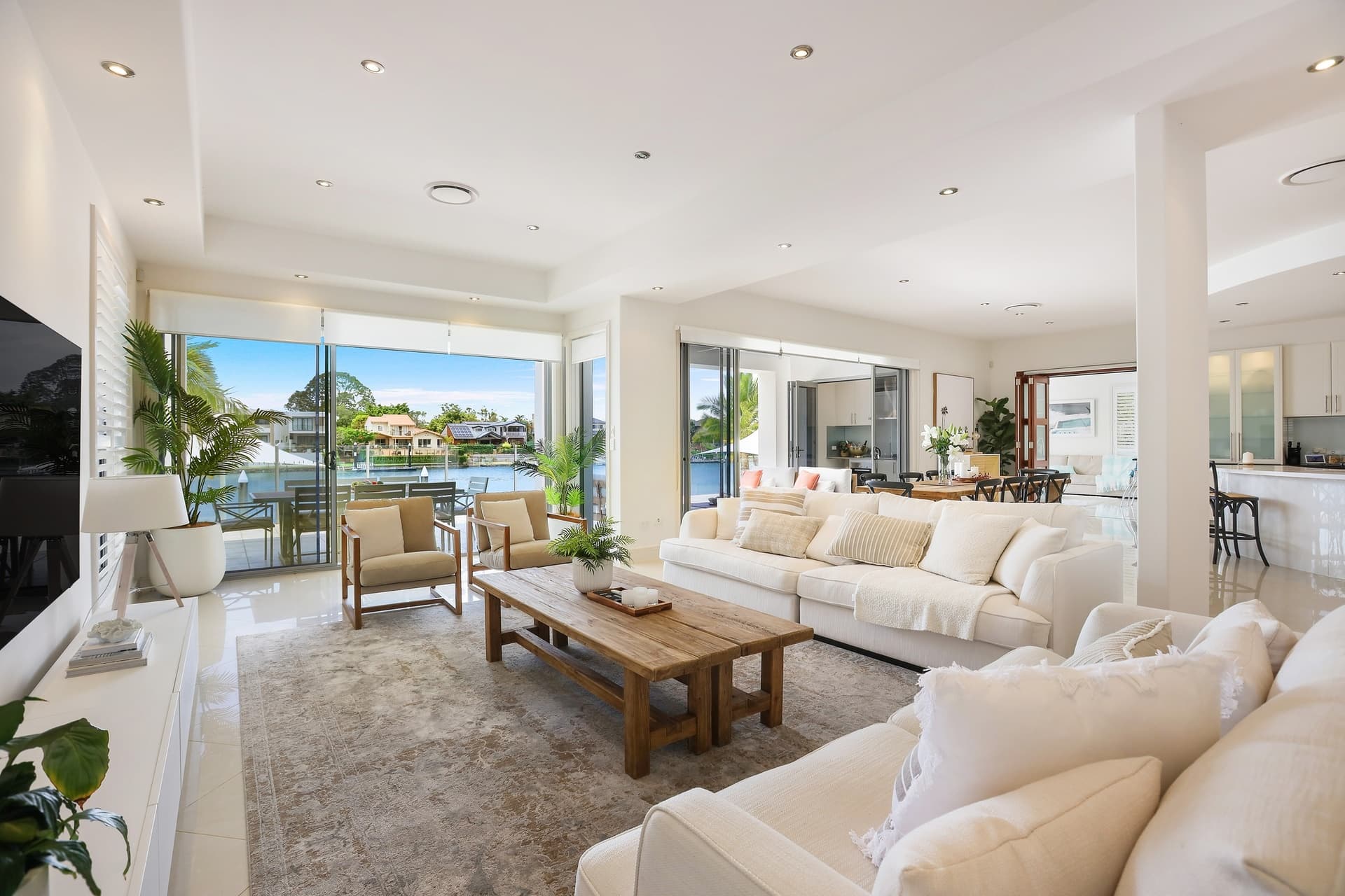 145 Sir Bruce Small Boulevard, Benowa Waters, QLD, 4217, Benowa - Thumbnail 7
