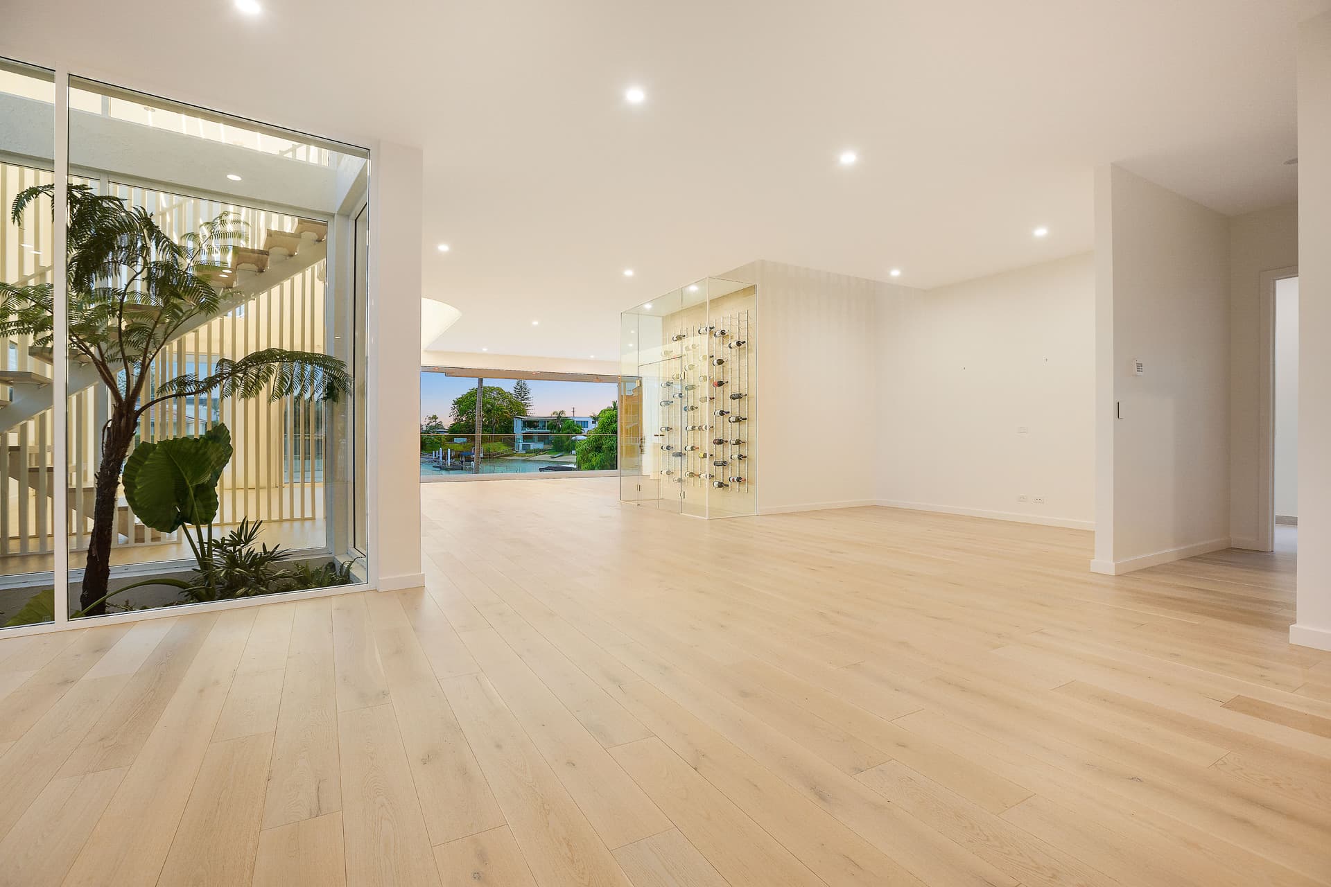 104 Monaco Street, Broadbeach Waters, QLD, 4218, Broadbeach Waters - Thumbnail 4
