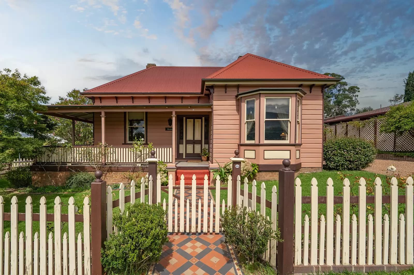 165 Marsh Street, Armidale, Armidale - Image 1