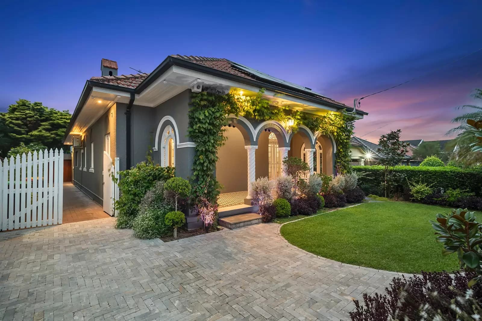 47 Tunstall Avenue, Kingsford, Kingsford - Thumbnail 2