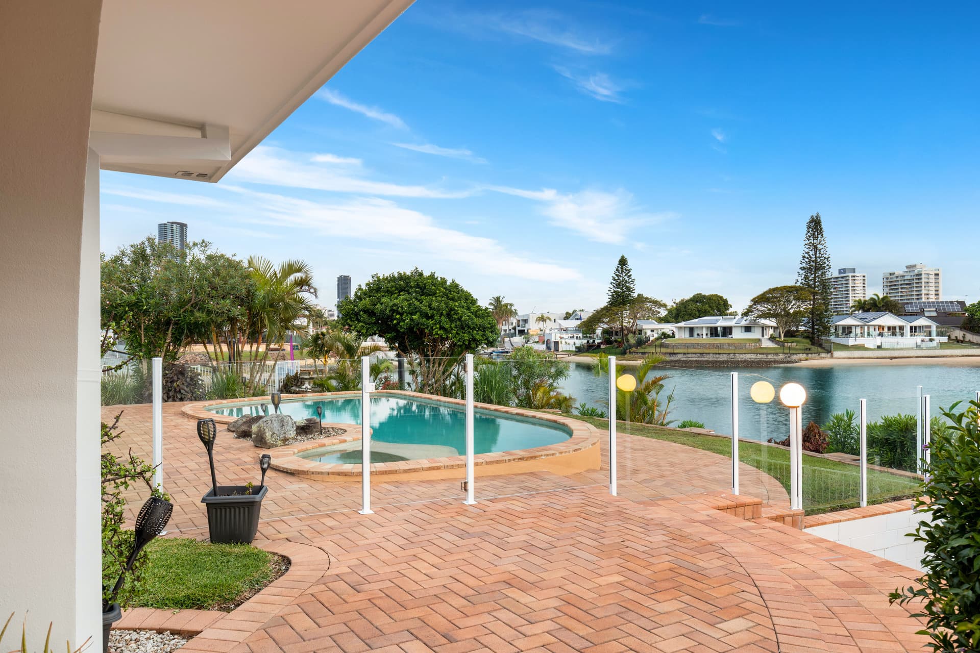 9 Tumbi Street, Broadbeach Waters, QLD, 4218, Broadbeach Waters - Thumbnail 3