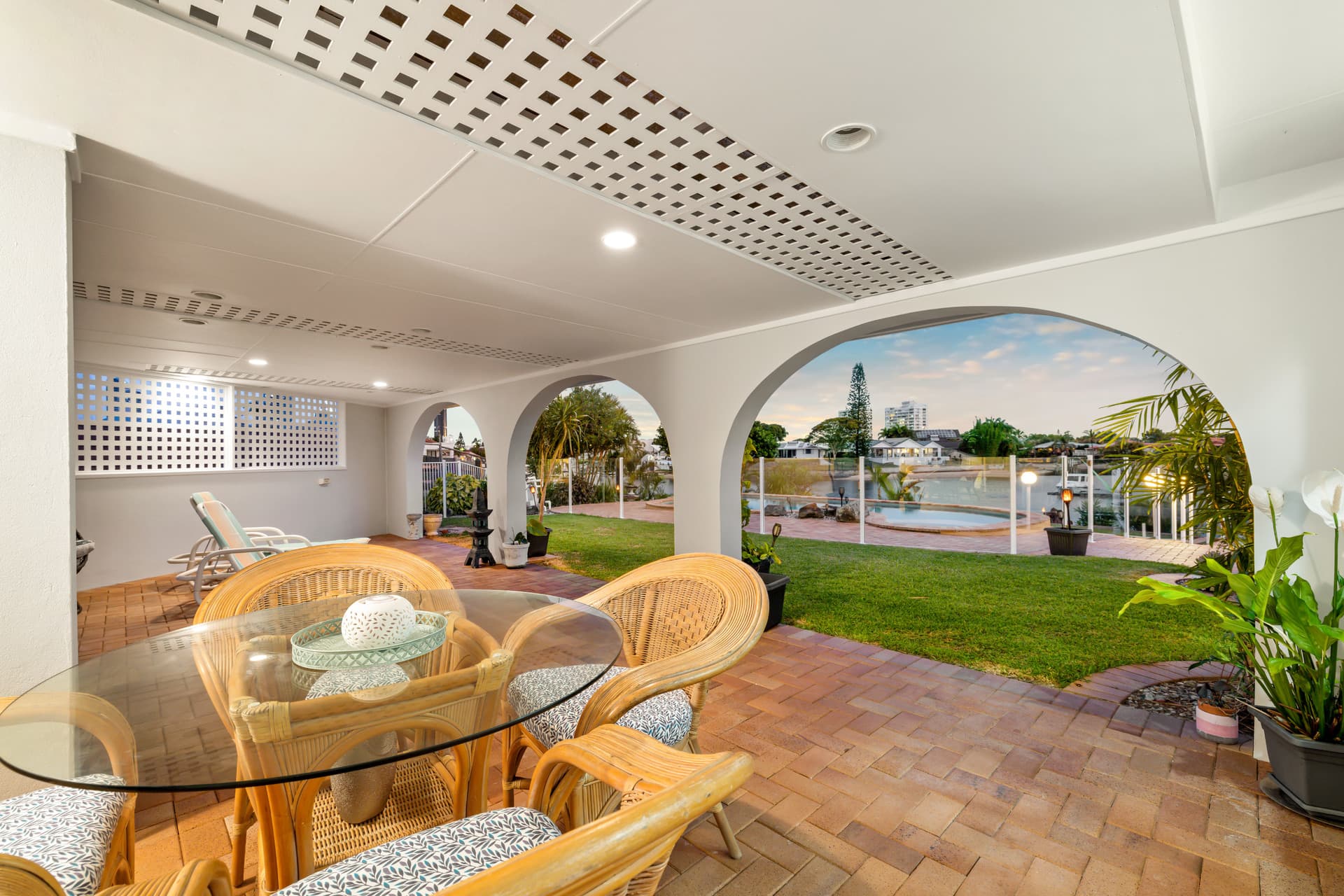 9 Tumbi Street, Broadbeach Waters, QLD, 4218, Broadbeach Waters - Thumbnail 4