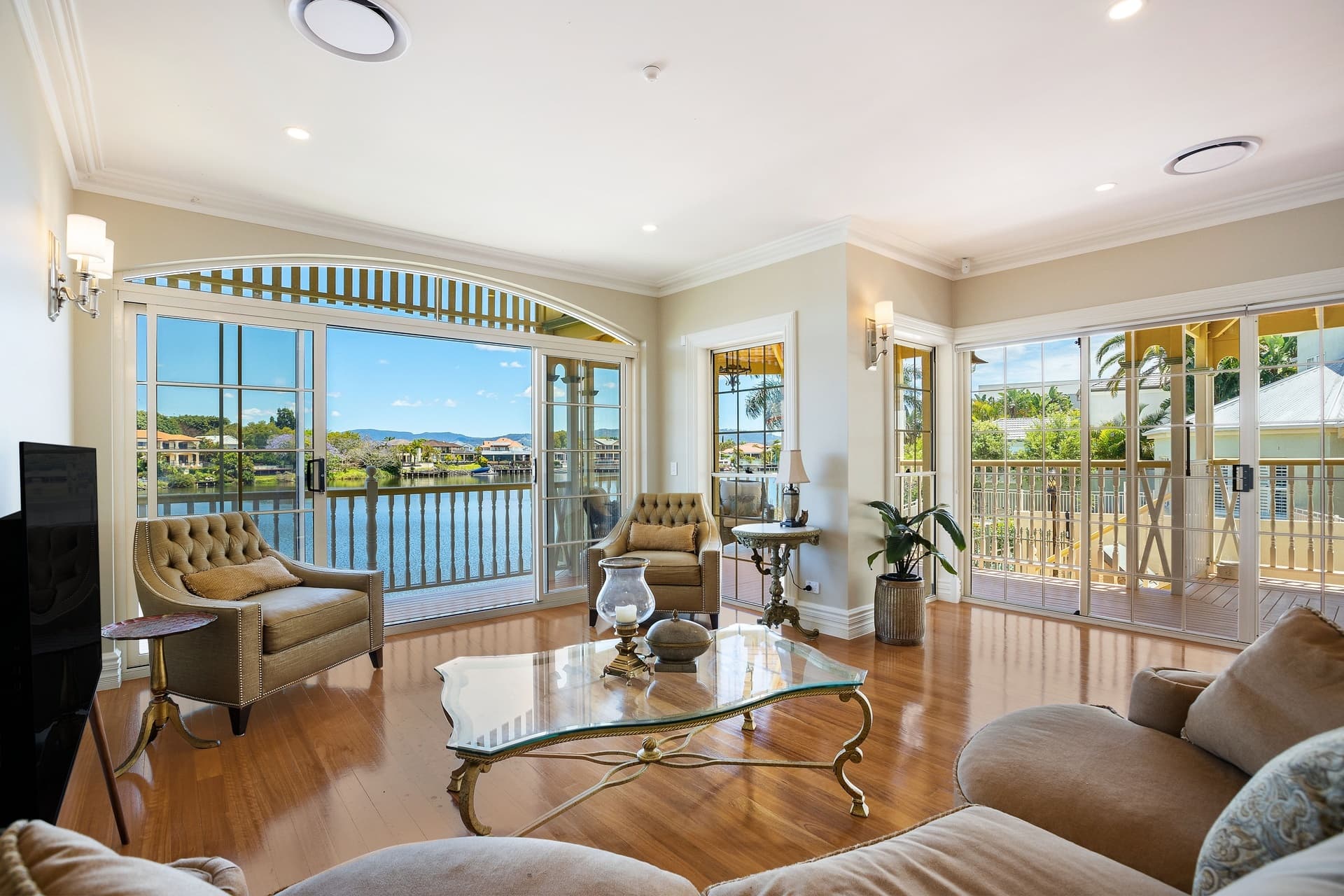 54 Bollard Circuit, Clear Island Waters, QLD, 4226, Clear Island Waters - Thumbnail 7