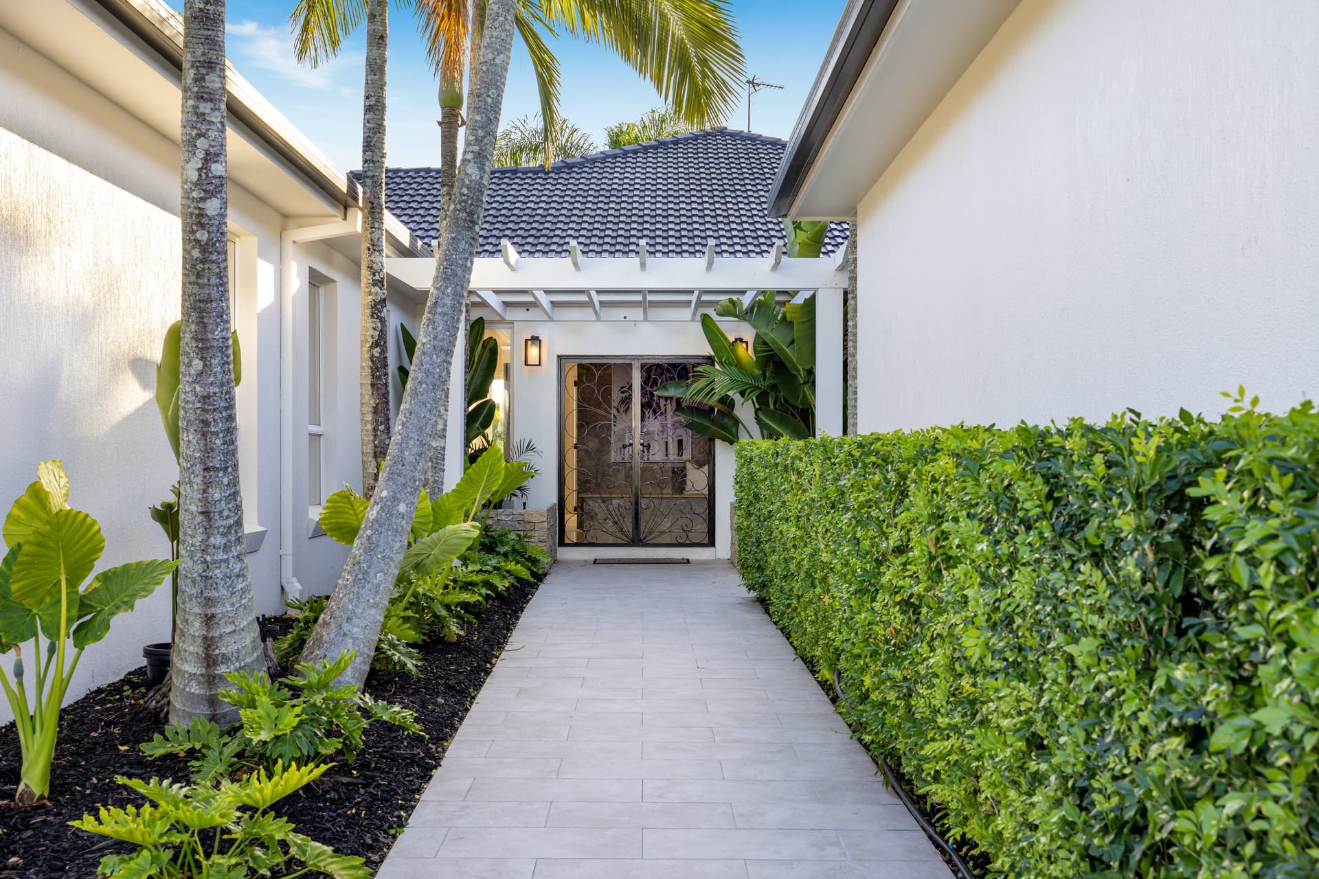 4 Cabana Boulevard, Benowa Waters, QLD, 4217, Benowa Waters - Thumbnail 4