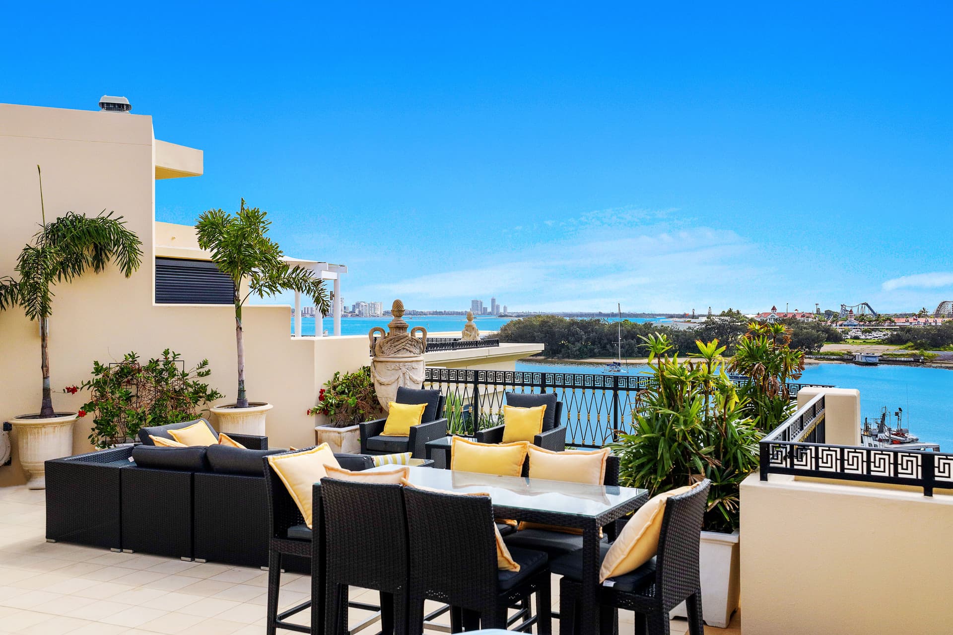Condo 33 'Palazzo Versace', Main Beach, QLD, 4217, Main Beach - Thumbnail 2