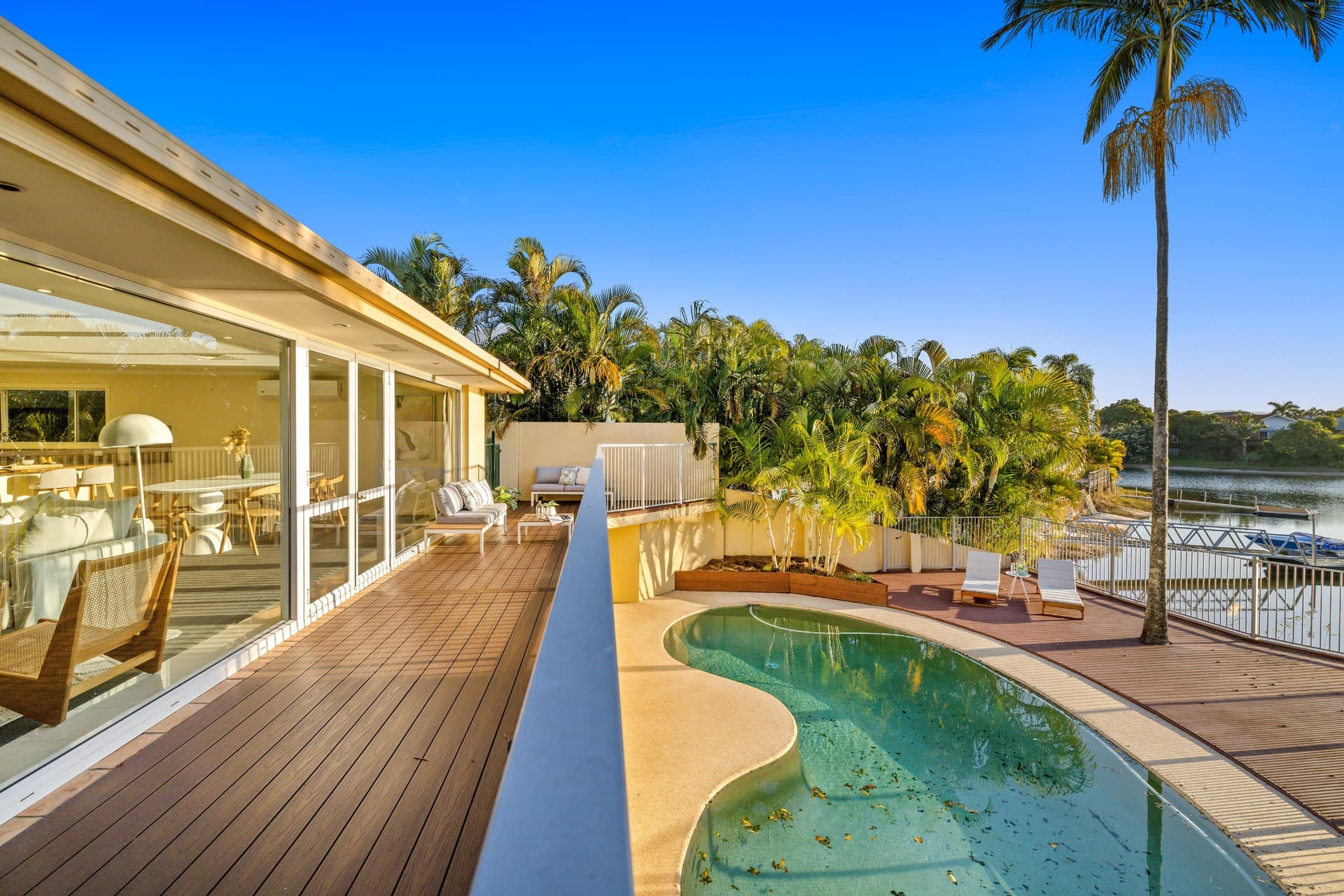 10 Forster  Avenue, Sorrento, QLD, 4217, Sorrento - Thumbnail 2