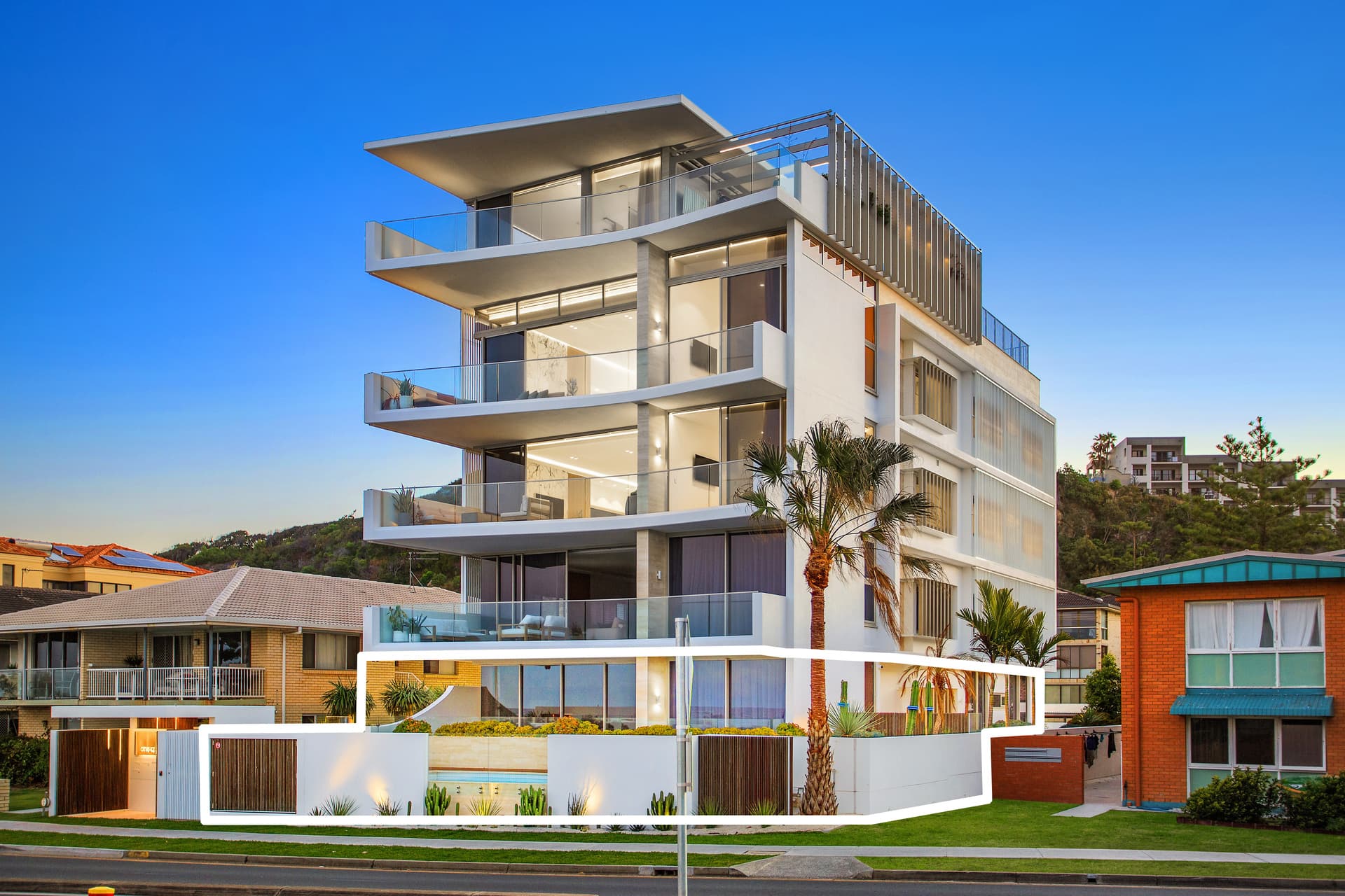 1/142 Marine Parade, Miami, QLD, 4220, Miami - Image 1