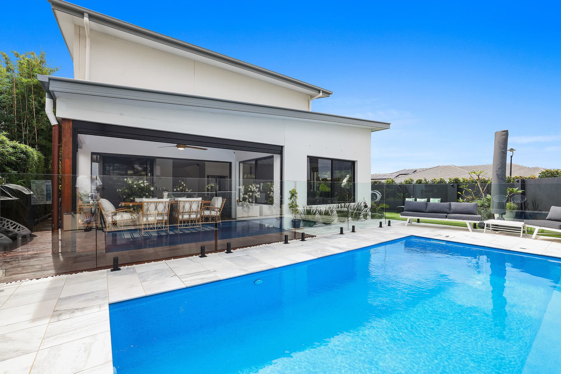 2 Catana Crescent, Hope Island, QLD, 4212, Hope Island - Thumbnail 2