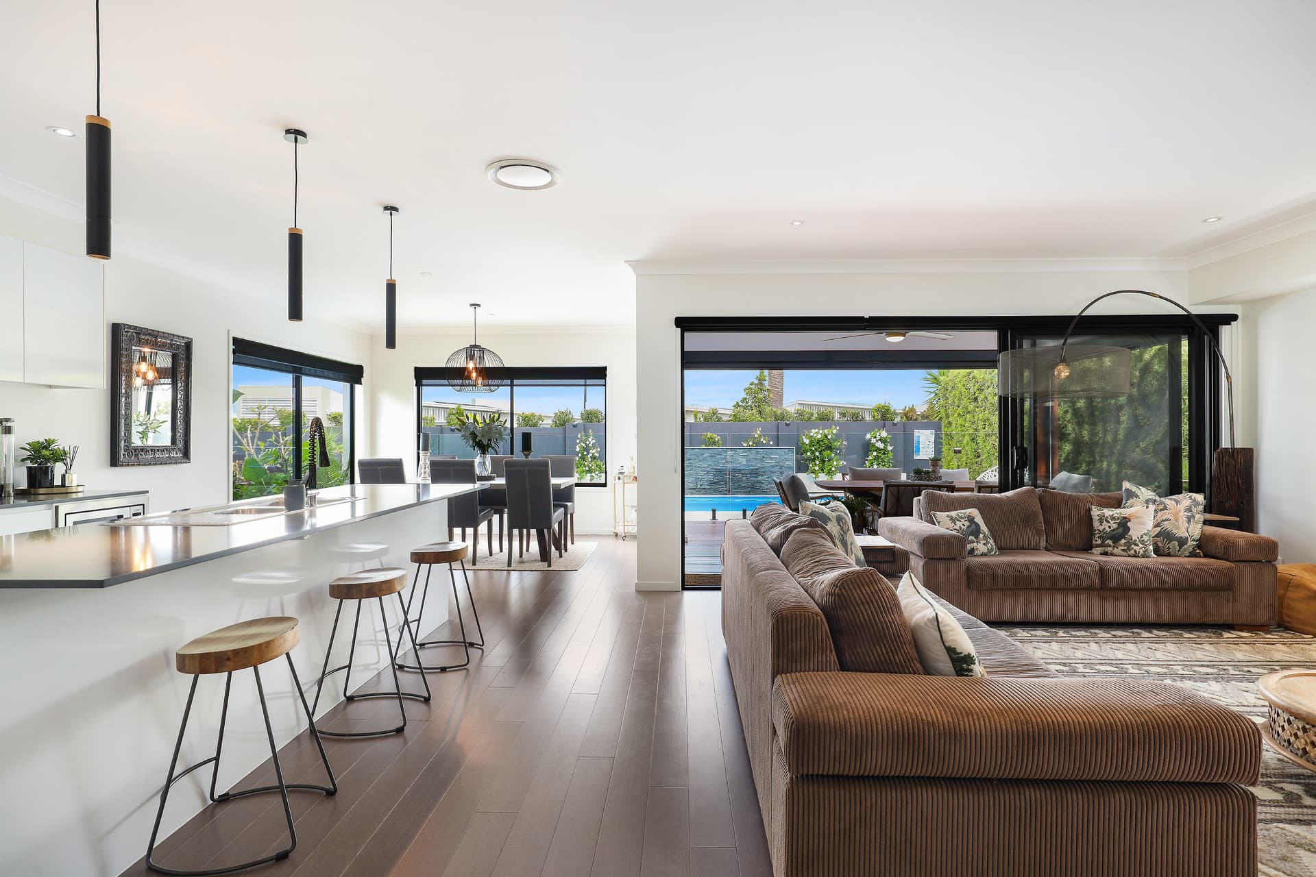 2 Catana Crescent, Hope Island, QLD, 4212, Hope Island - Thumbnail 6