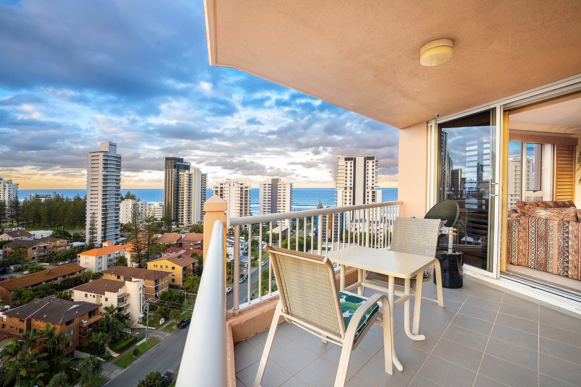 63/129 Surf Parade, Broadbeach, QLD, 4218, Broadbeach - Thumbnail 4
