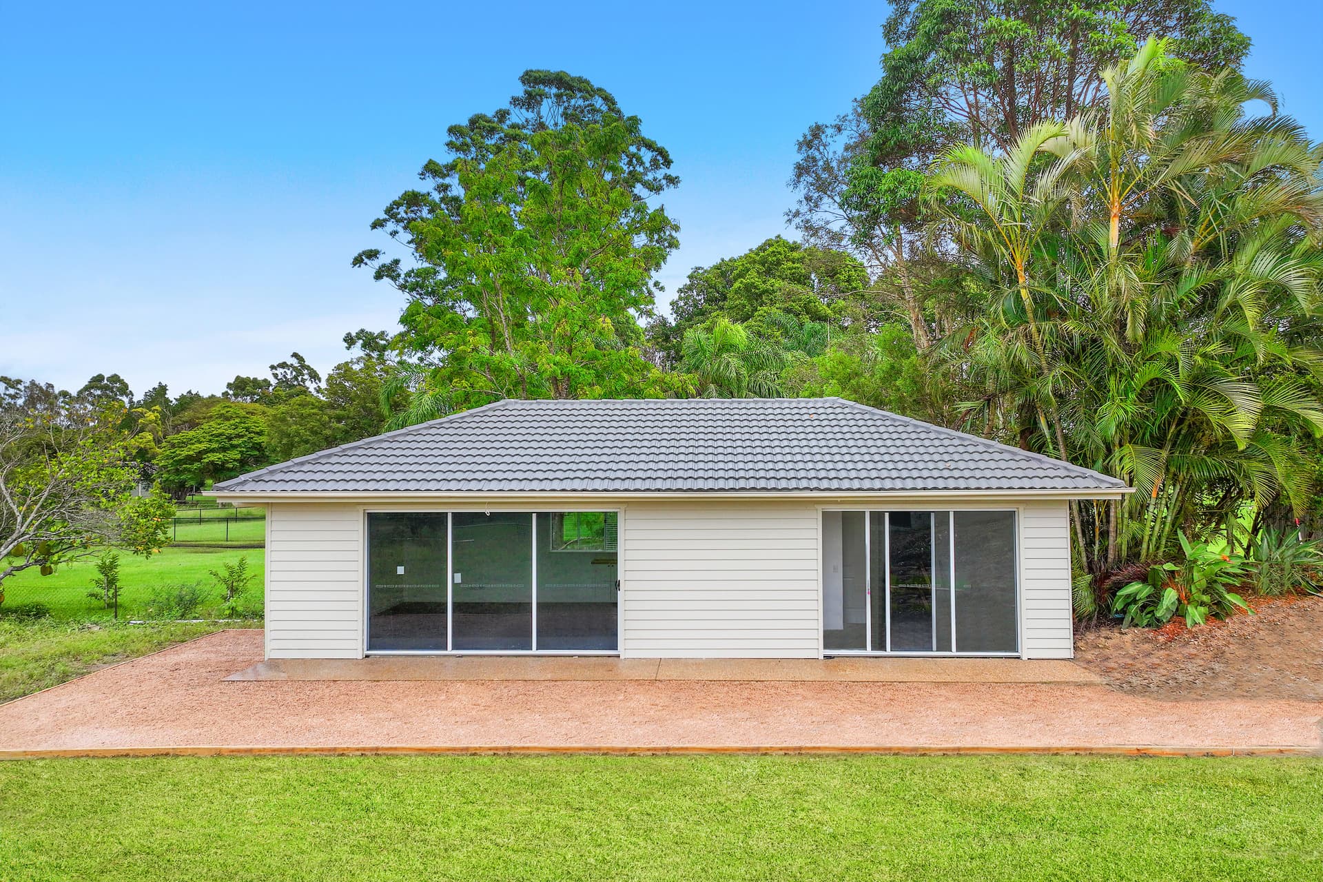 9 Maryland Avenue, Carrara, QLD, 4211, Carrara - Thumbnail 2