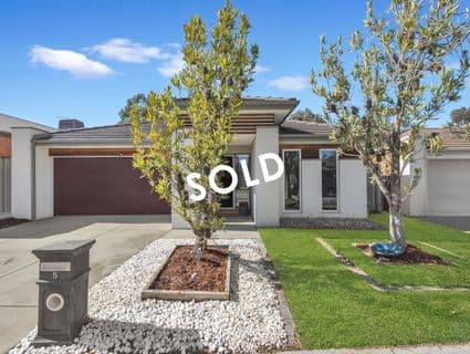 404, Pakenham - Image 1