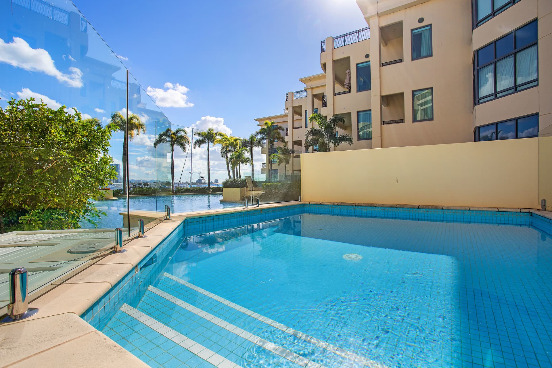 4/94 Seaworld  Drive, Main Beach, QLD, 4217, Main Beach - Thumbnail 3