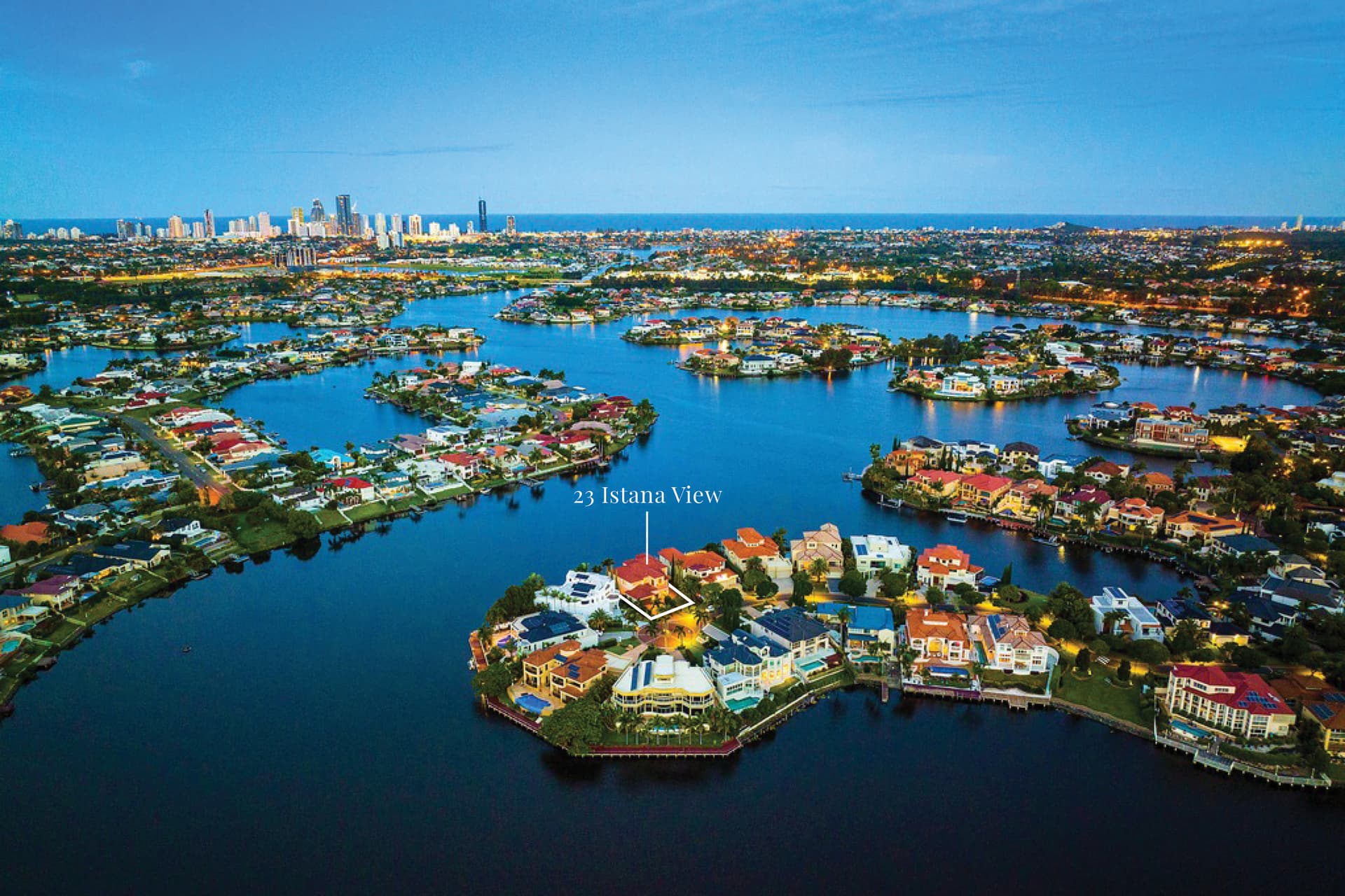 23 Istana View, Clear Island Waters, QLD, 4226, Clear Island Waters - Thumbnail 2