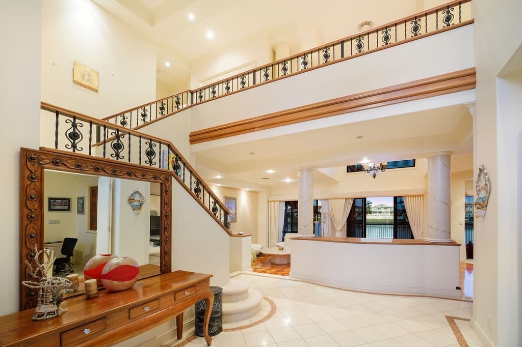 23 Istana View, Clear Island Waters, QLD, 4226, Clear Island Waters - Thumbnail 6