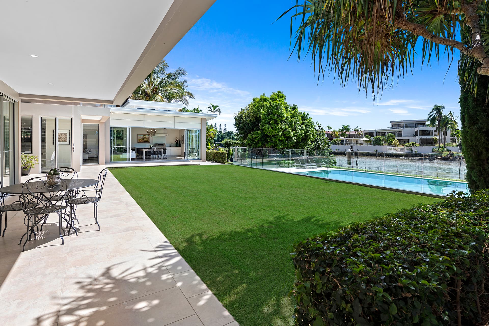 187-189 Monaco Street, Broadbeach Waters, QLD, 4218, Broadbeach Waters - Thumbnail 2