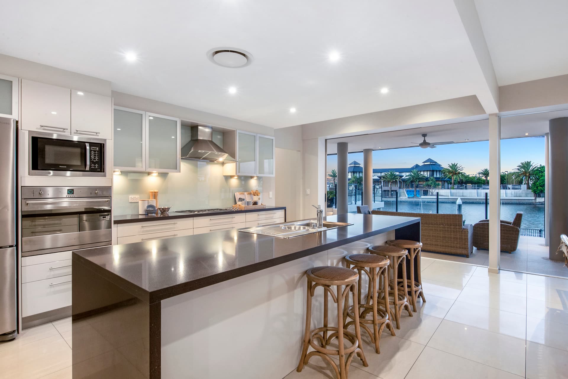 165 Monaco Street, Broadbeach Waters, QLD, 4218, Broadbeach Waters - Thumbnail 7