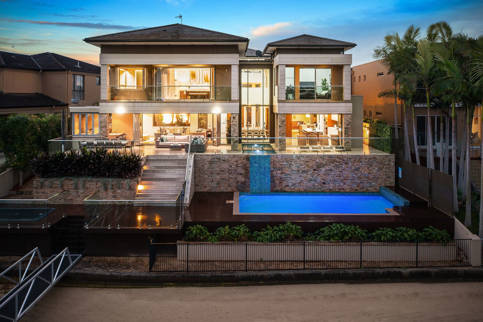 151 Sir Bruce Small Boulevard, Benowa Waters, QLD, 4217, Benowa - Thumbnail 4