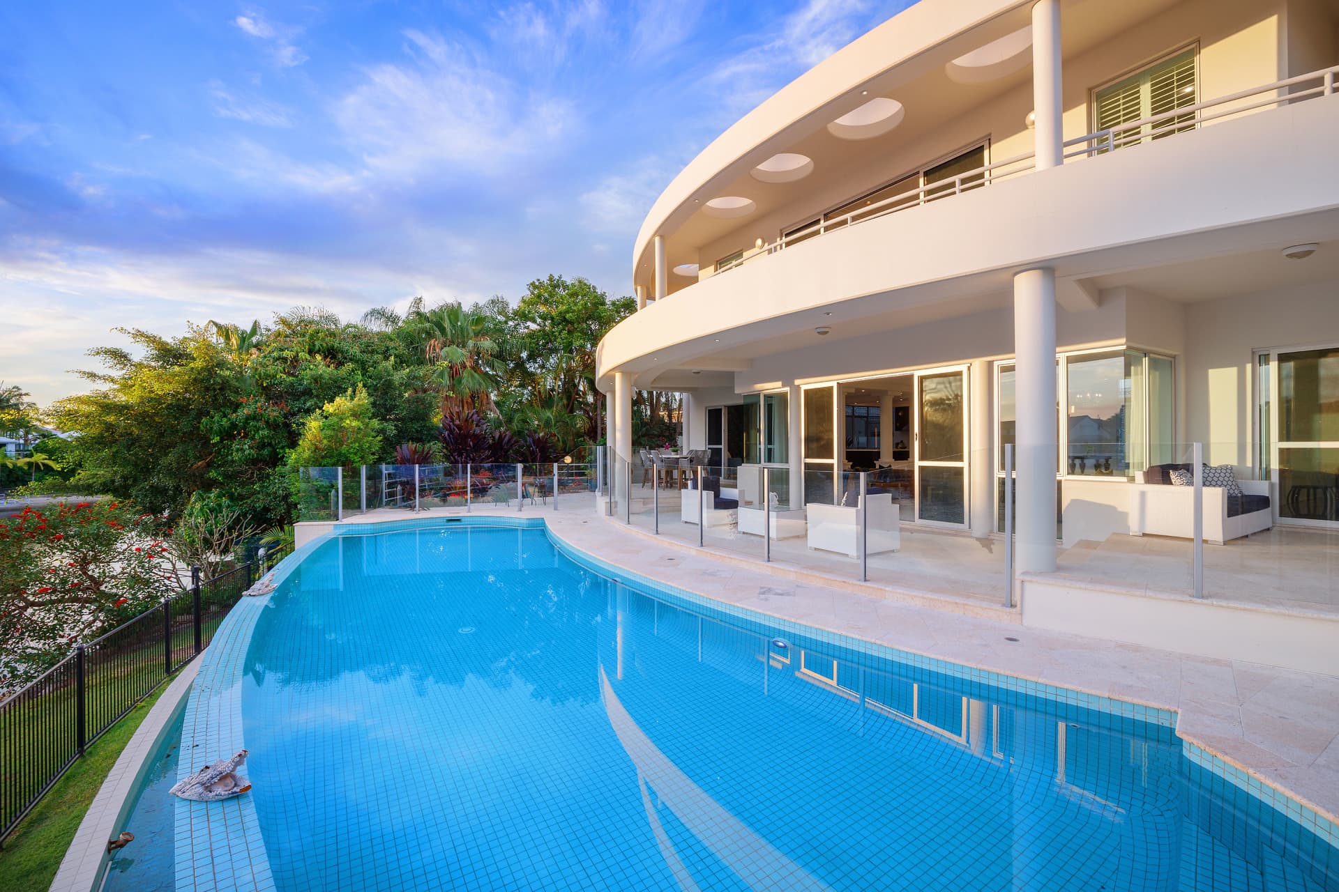 4 San Remo  Boulevard, Sorrento, QLD, 4217, Sorrento - Thumbnail 5