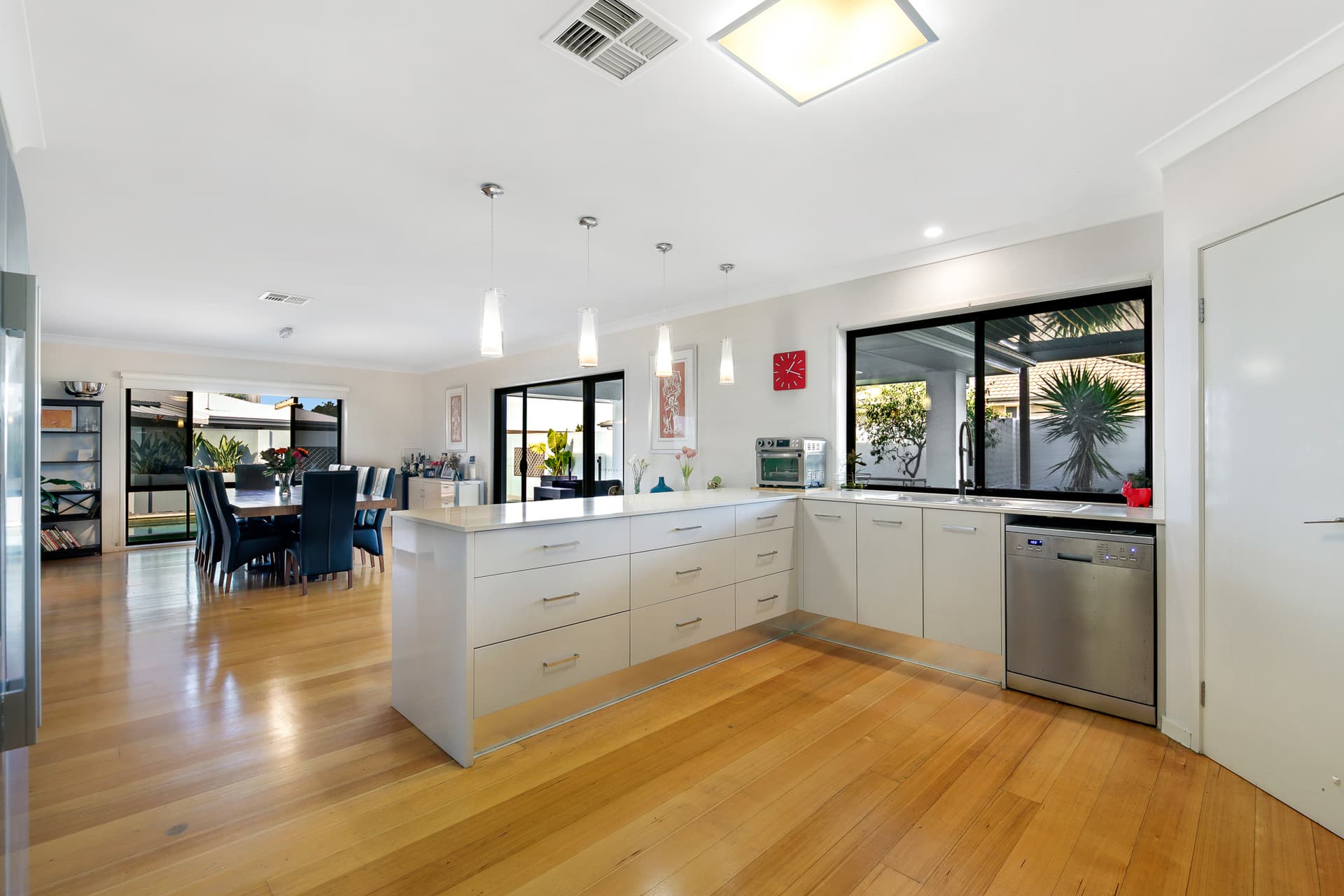 9 Viewridge  Way, Molendinar, QLD, 4214, Molendinar - Thumbnail 6
