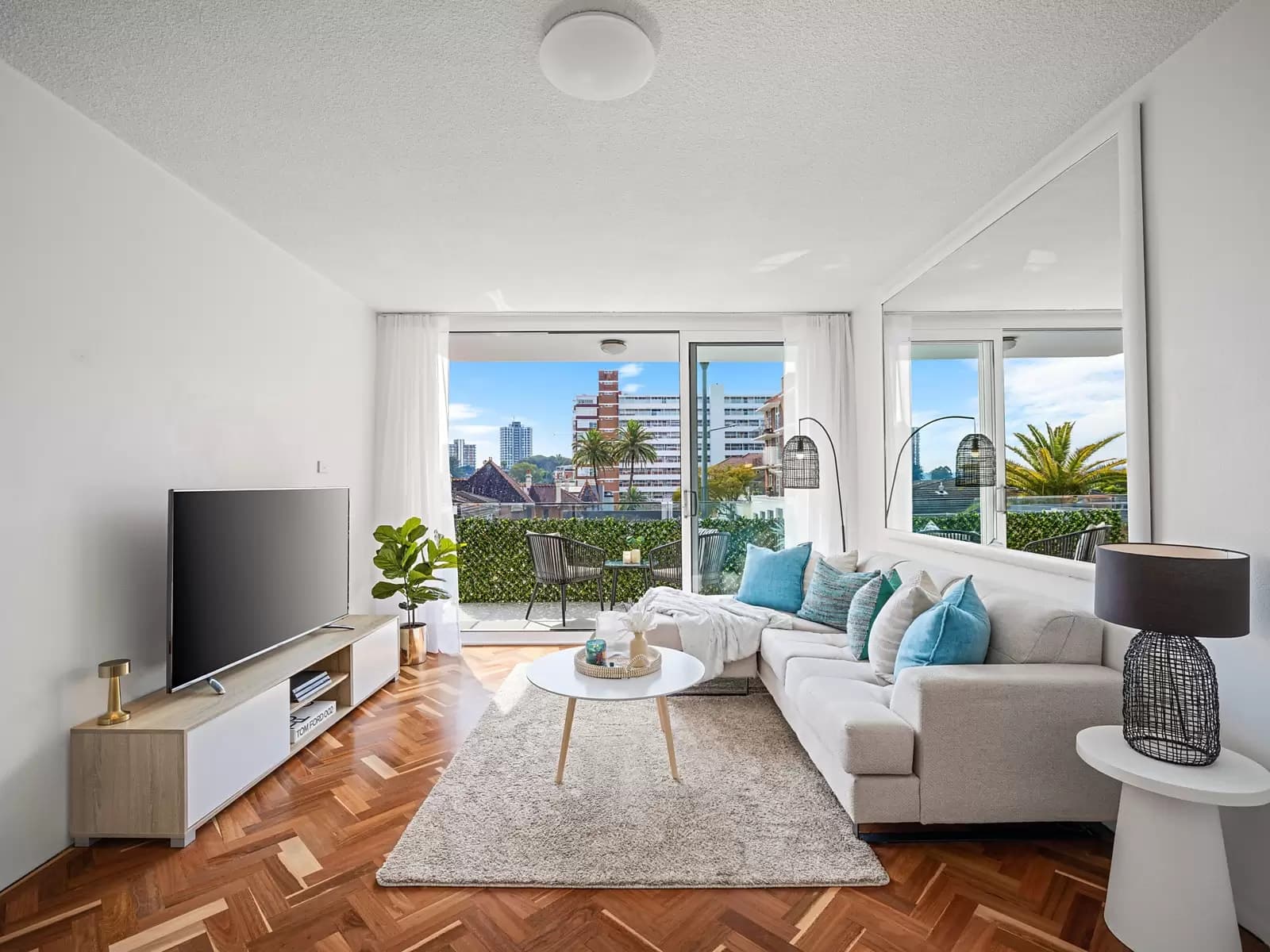 10/2 Annandale Street, Darling Point, Darling Point - Thumbnail 2