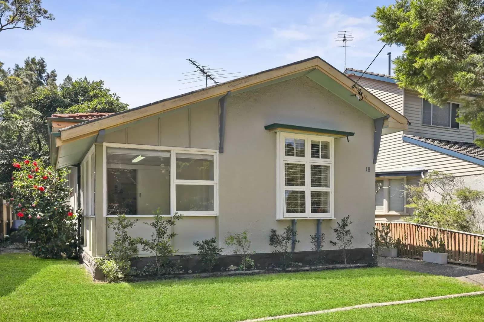18 Cook Avenue, Daceyville, Daceyville - Thumbnail 3