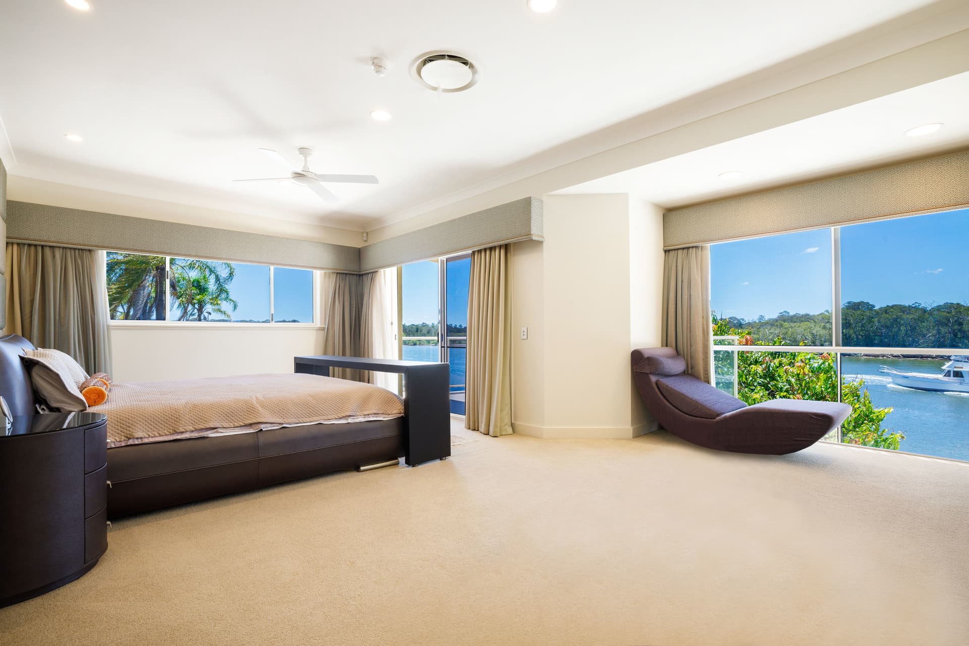 5306 Marine Drive North , Hope Island, QLD, 4212, Hope Island - Thumbnail 3
