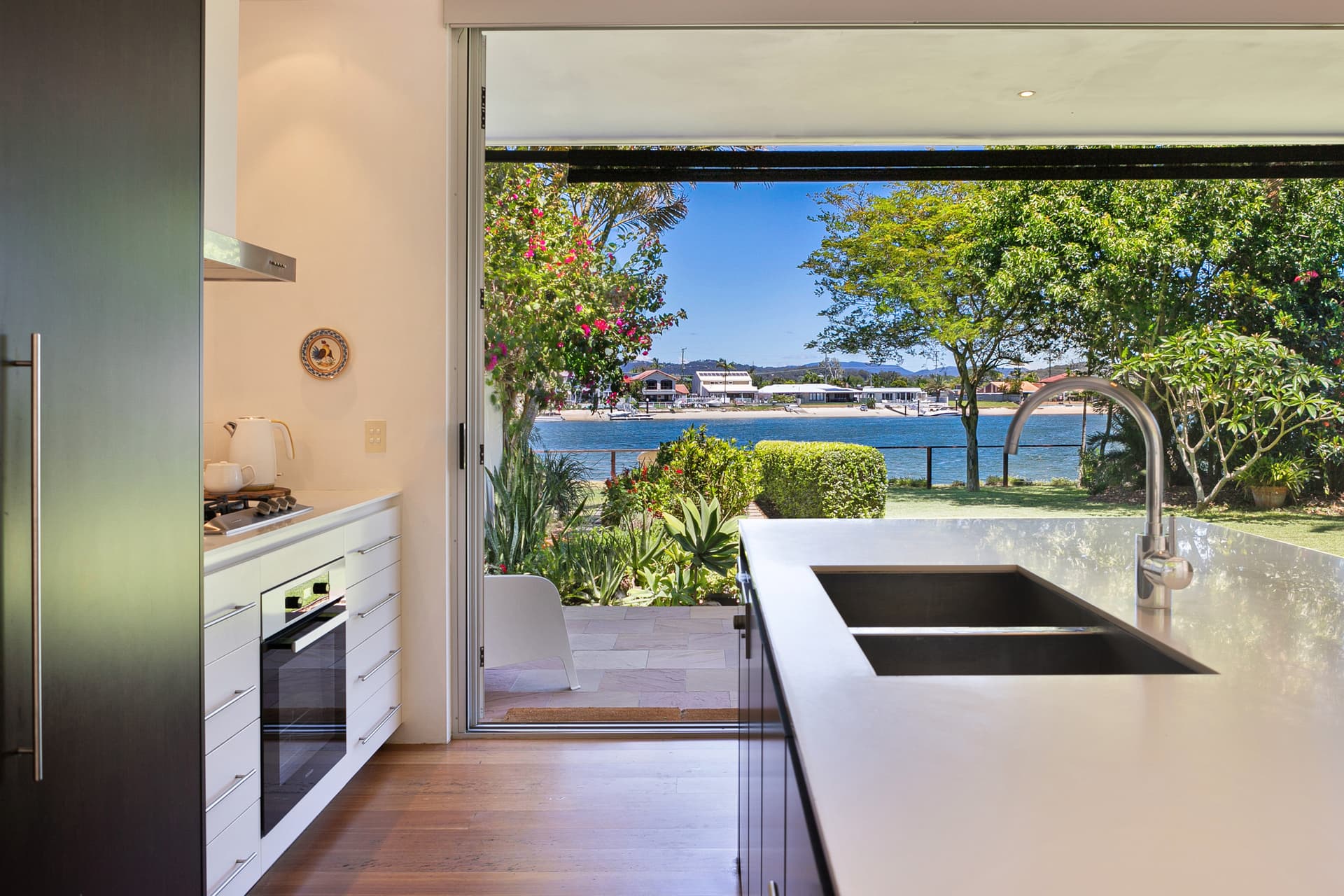 196 Tahiti Avenue, Palm Beach, QLD, 4221, Palm Beach - Thumbnail 4