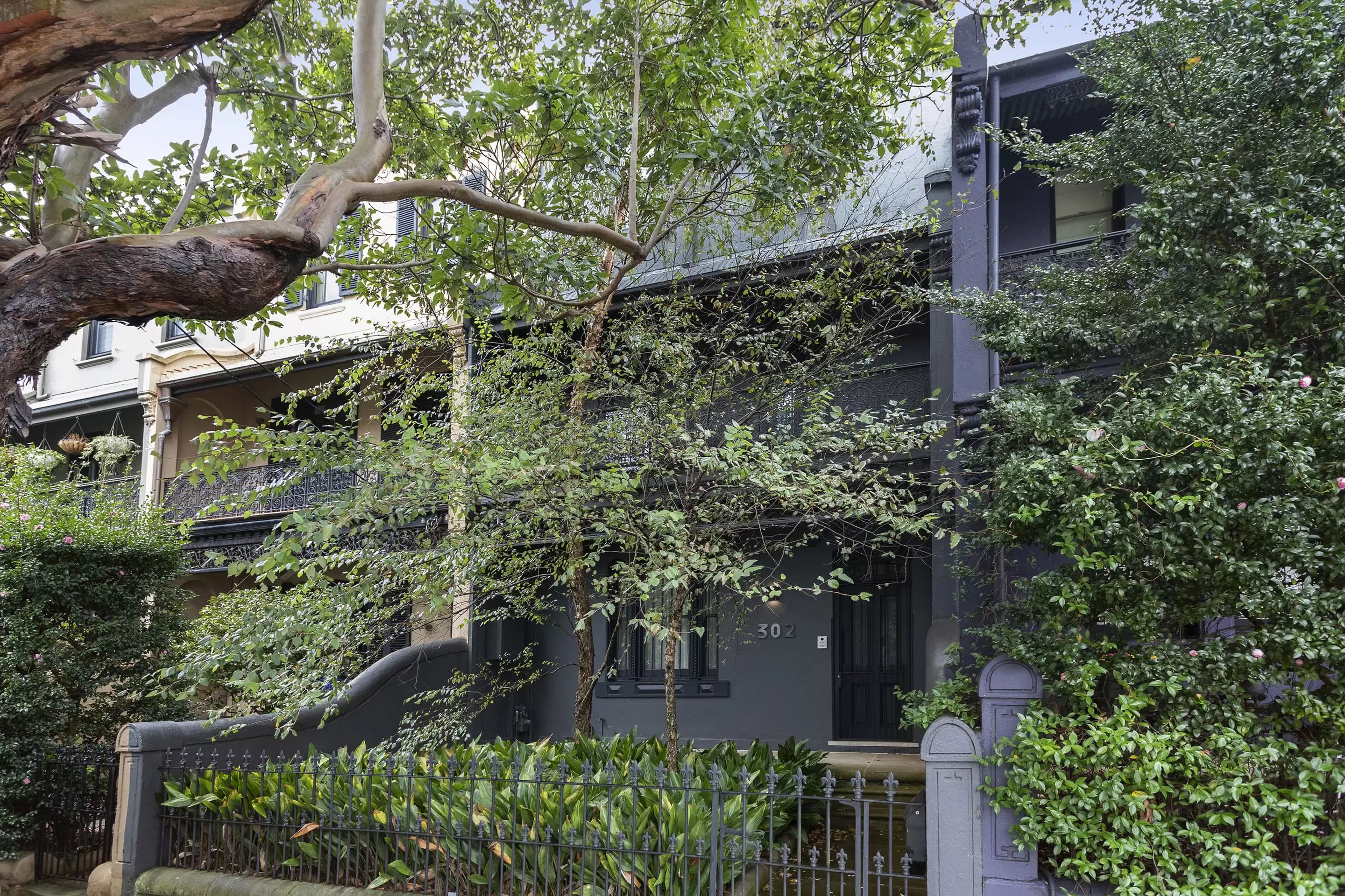 302 Moore Park Road, Paddington, Paddington - Image 1