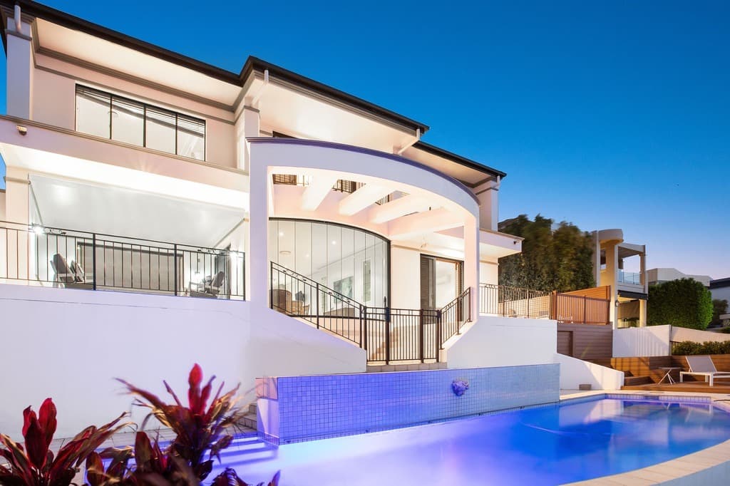 9 Ipsley Drive, Broadbeach Waters, QLD, 4218, Broadbeach Waters - Thumbnail 2