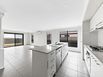 17 Cressy Street, Werribee, VIC, 3030, Werribee - Thumbnail 3