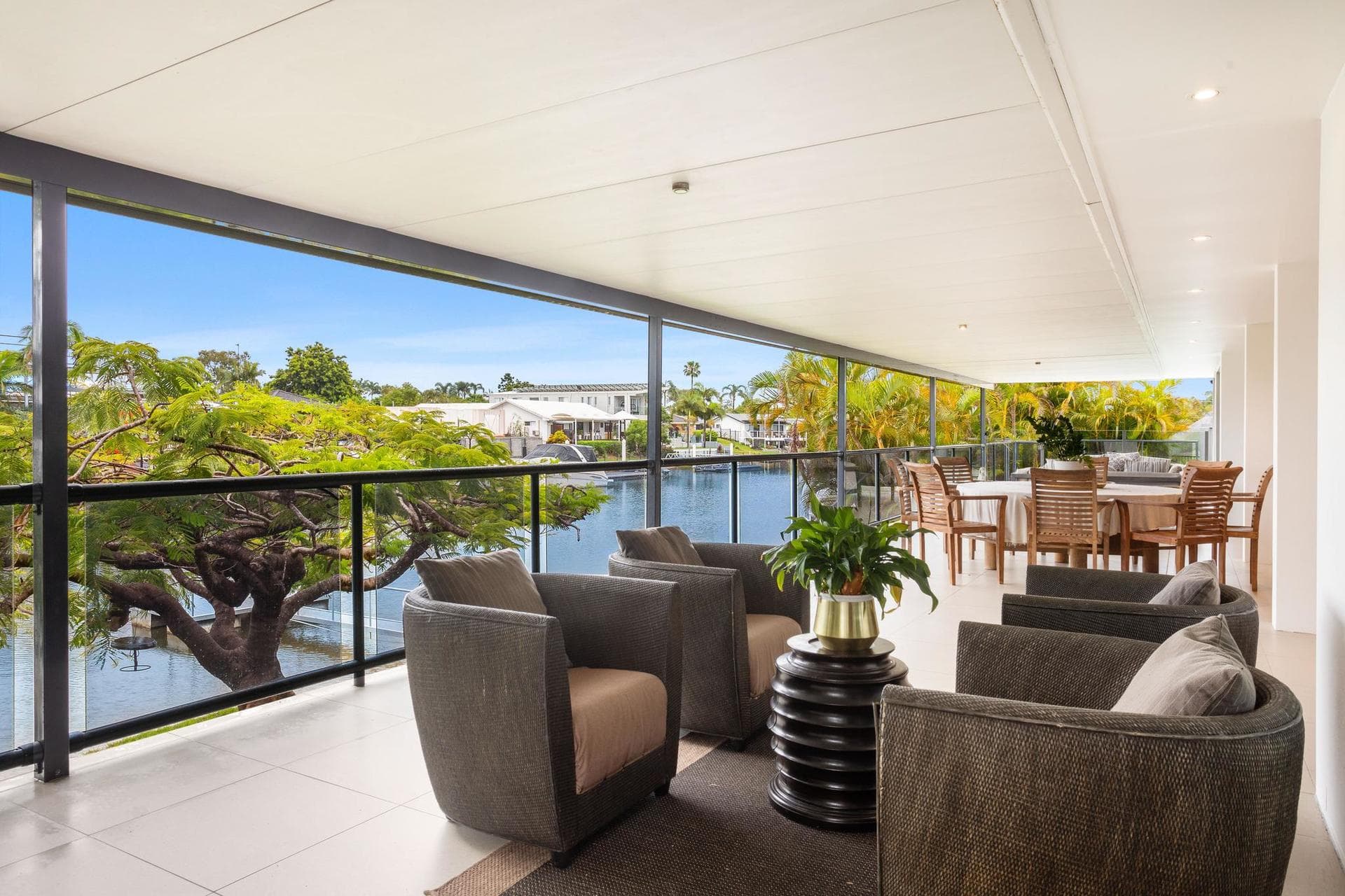 27 Tosti Street, Sorrento, QLD, 4217, Sorrento - Thumbnail 2