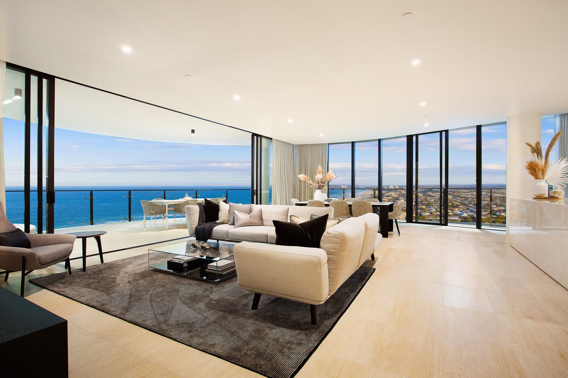 Unit 2203/272 Hedges Avenue, Broadbeach, QLD, 4218, Broadbeach - Thumbnail 5