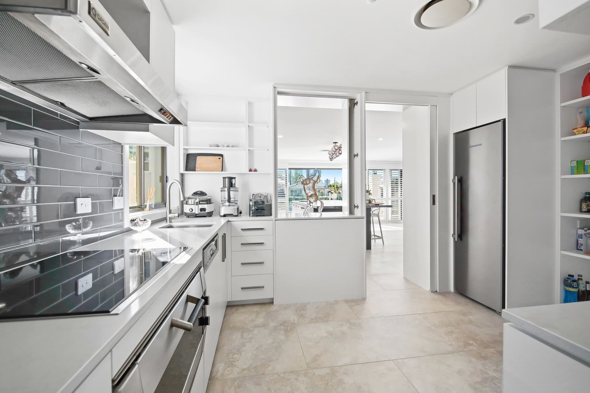 25  Vespa  Crescent, Surfers Paradise, QLD, 4217, Surfers Paradise - Thumbnail 6
