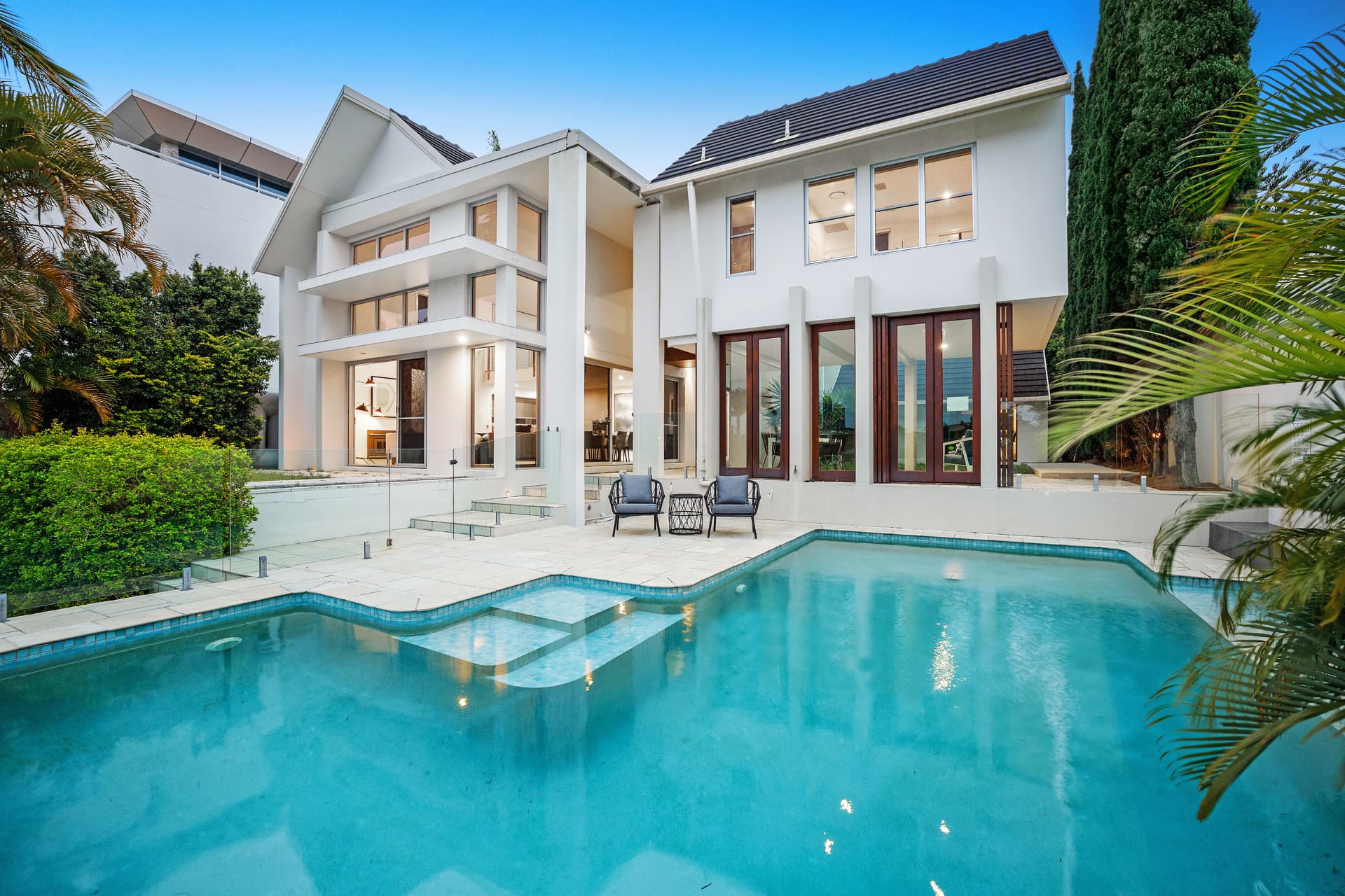 97 Gibraltar Drive, Isle Of Capri, QLD, 4217, Isle Of Capri - Thumbnail 2