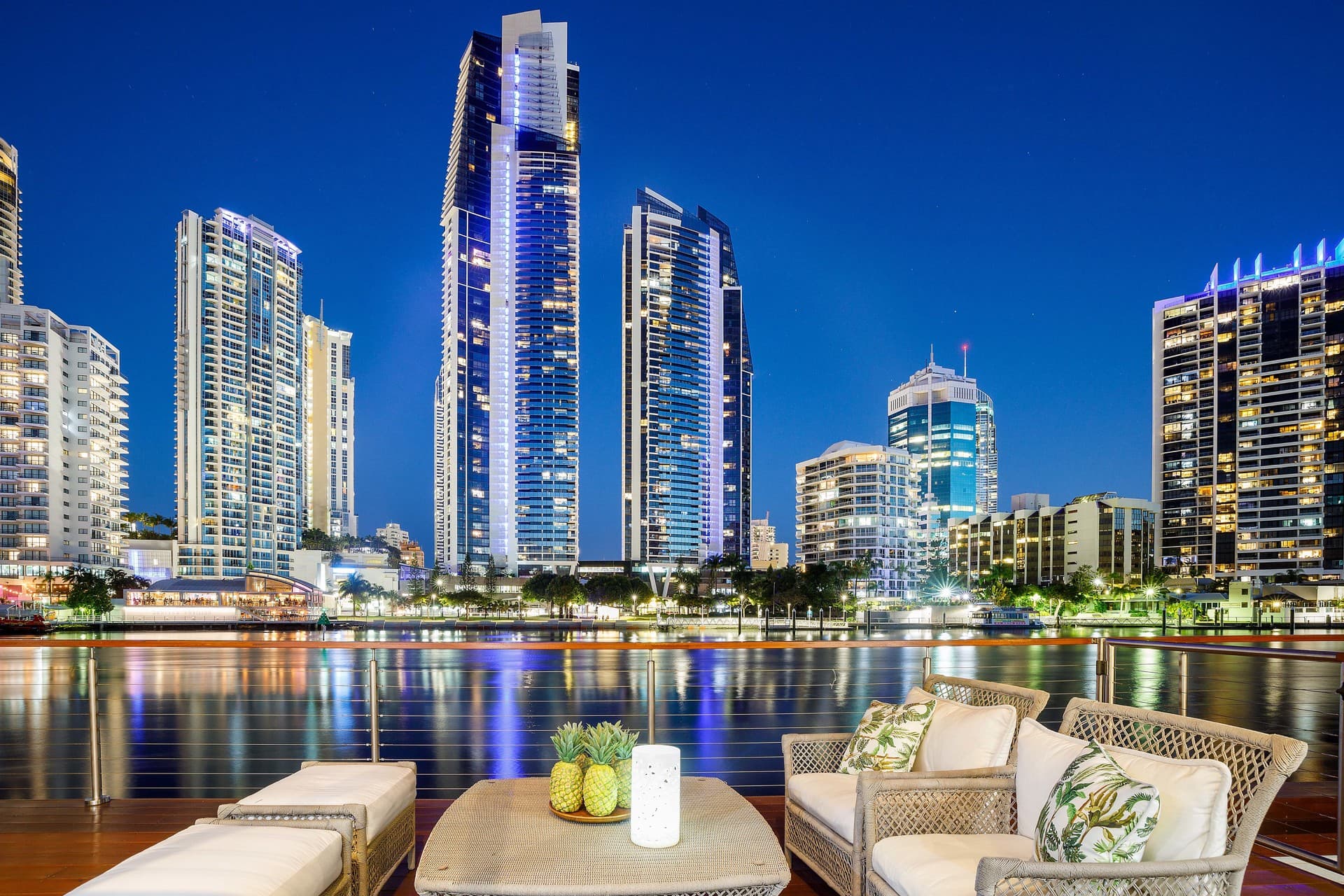 21 Tarcoola Crescent, Surfers Paradise, QLD, 4217, Surfers Paradise - Thumbnail 2