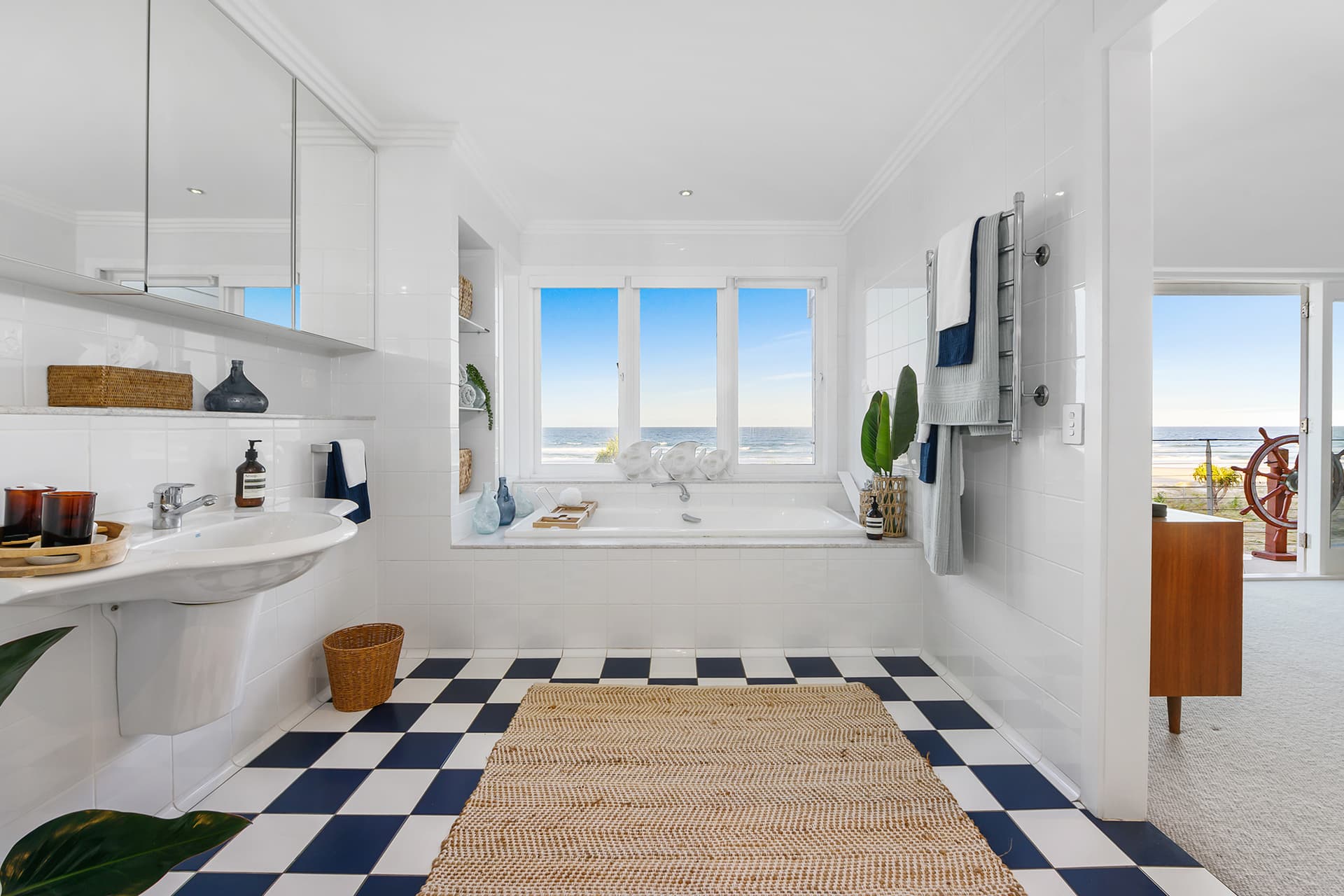 506 The Esplanade, Palm Beach, QLD, 4221, Palm Beach - Thumbnail 8