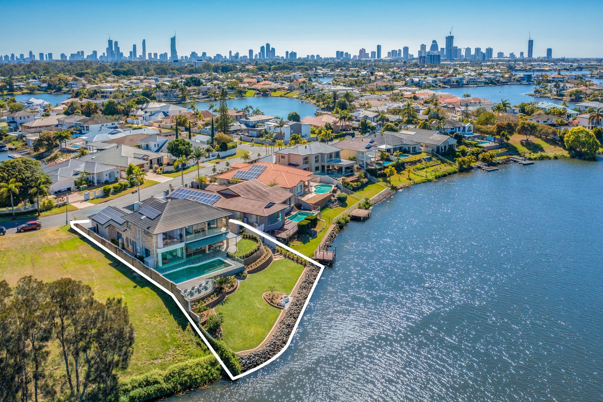 64 Montevideo Drive, Clear Island Waters, QLD, 4226, Clear Island Waters - Thumbnail 2