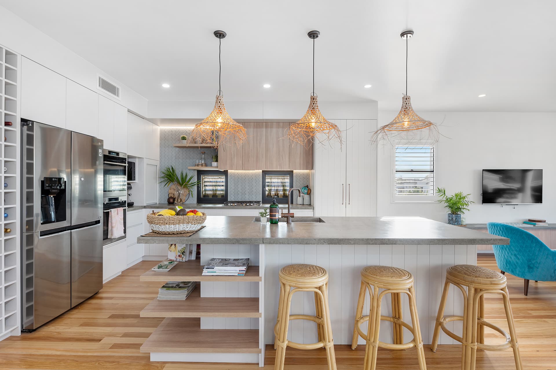 2/6 Arthur Street, Mermaid Beach, QLD, 4218, Mermaid Beach - Thumbnail 2