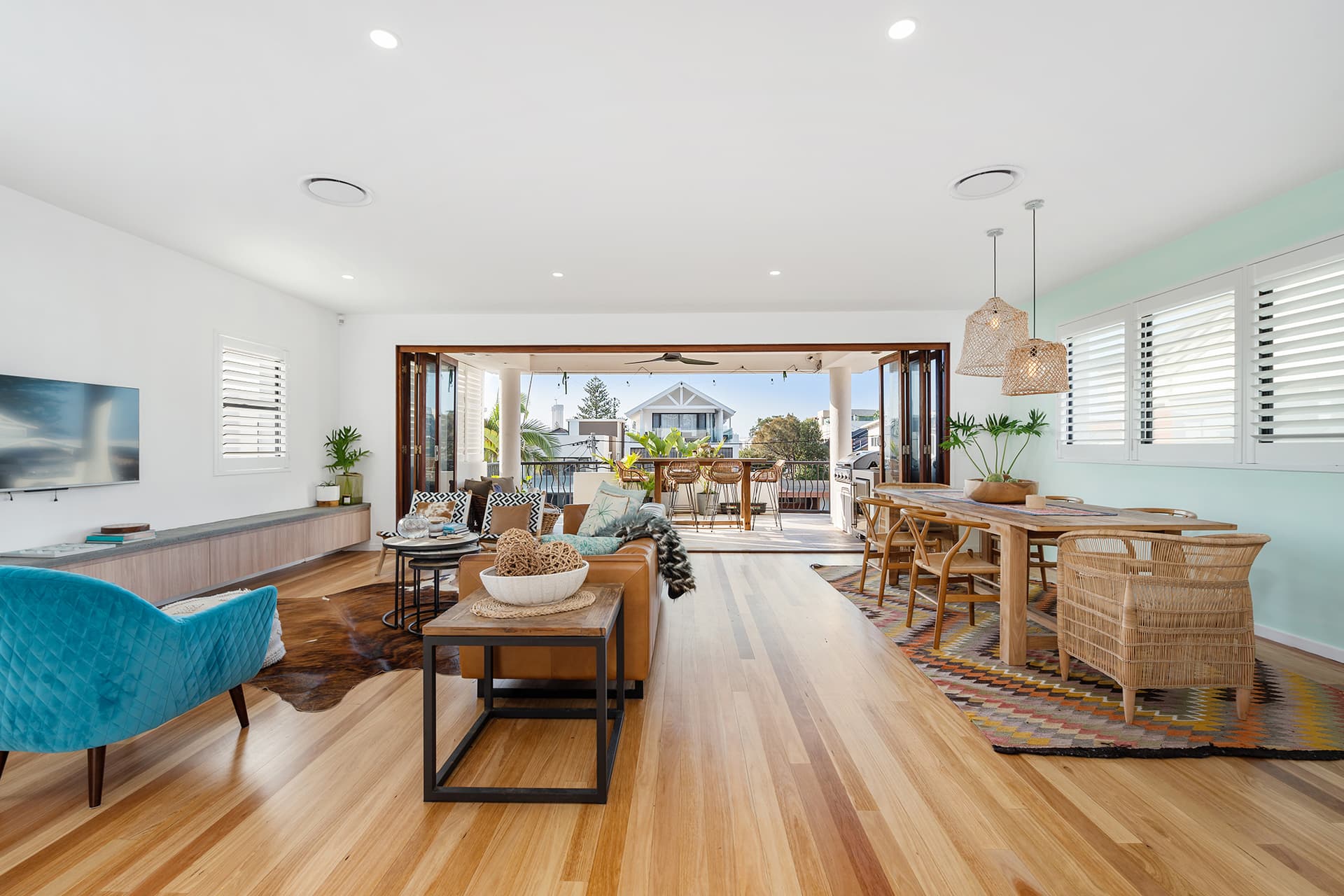 2/6 Arthur Street, Mermaid Beach, QLD, 4218, Mermaid Beach - Thumbnail 3
