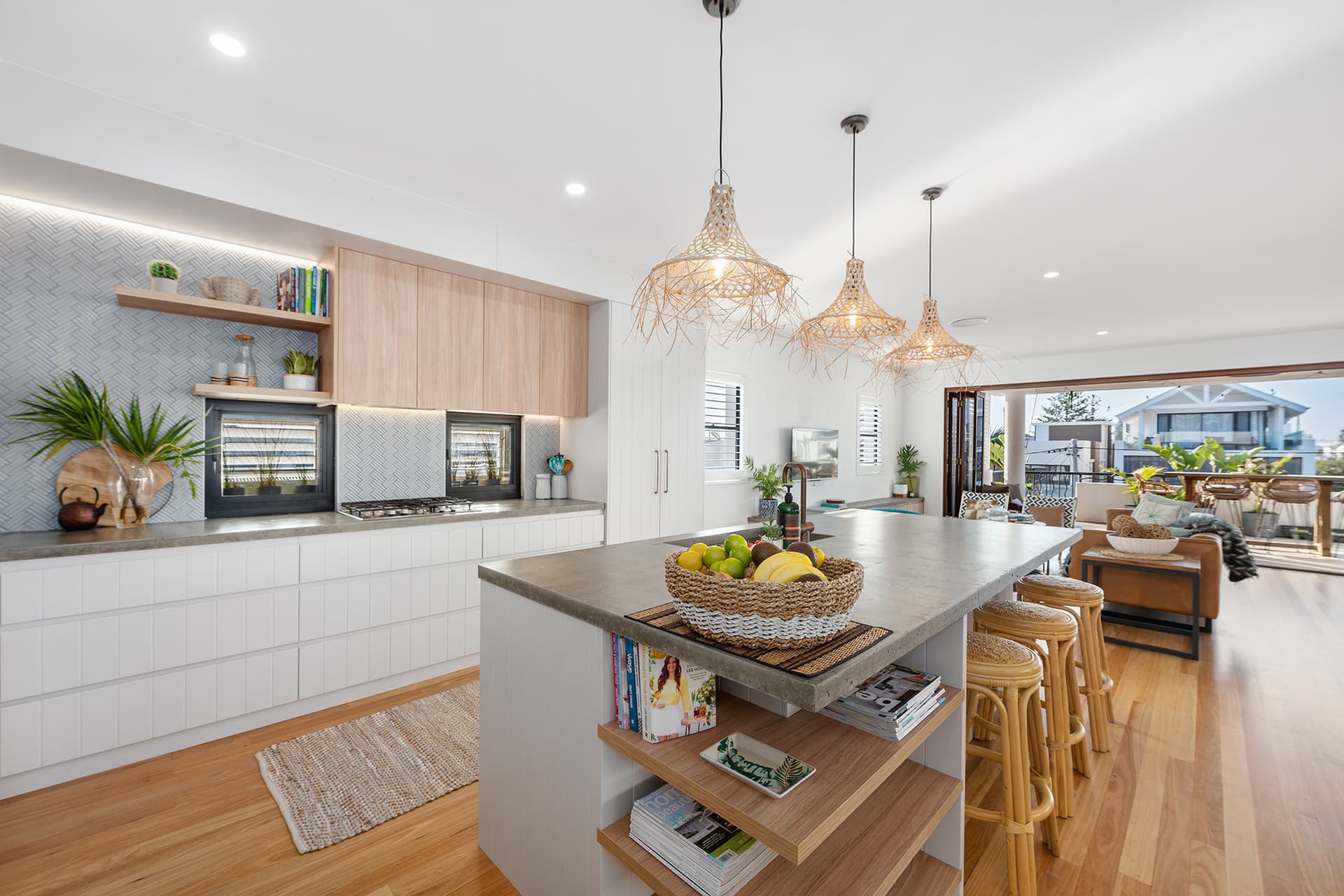 2/6 Arthur Street, Mermaid Beach, QLD, 4218, Mermaid Beach - Thumbnail 5