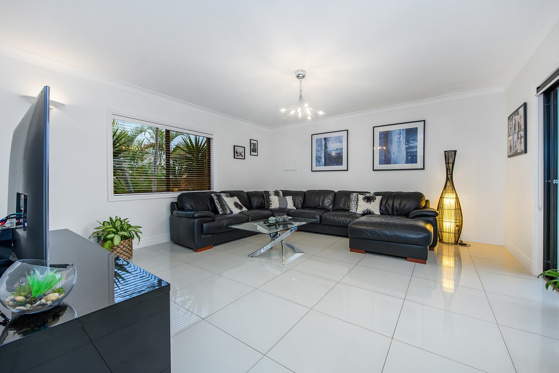 10 Saywell Street, Sorrento, QLD, 4217, Sorrento - Thumbnail 5
