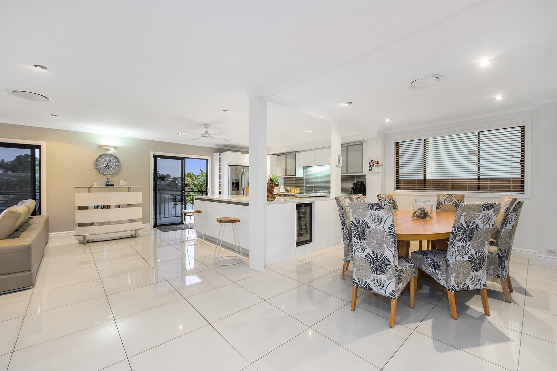 10 Saywell Street, Sorrento, QLD, 4217, Sorrento - Thumbnail 7