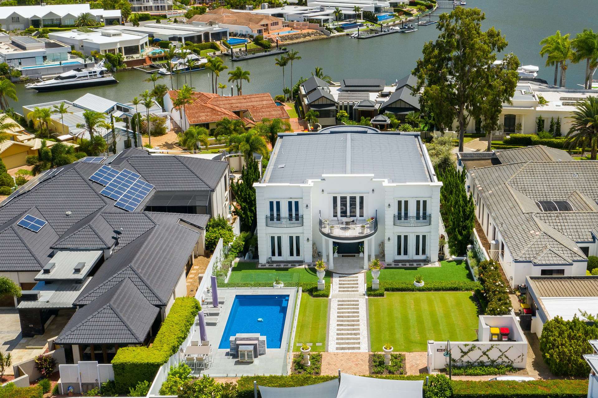 5827 Coveside Lane, Hope Island, QLD, 4212, Hope Island - Thumbnail 3