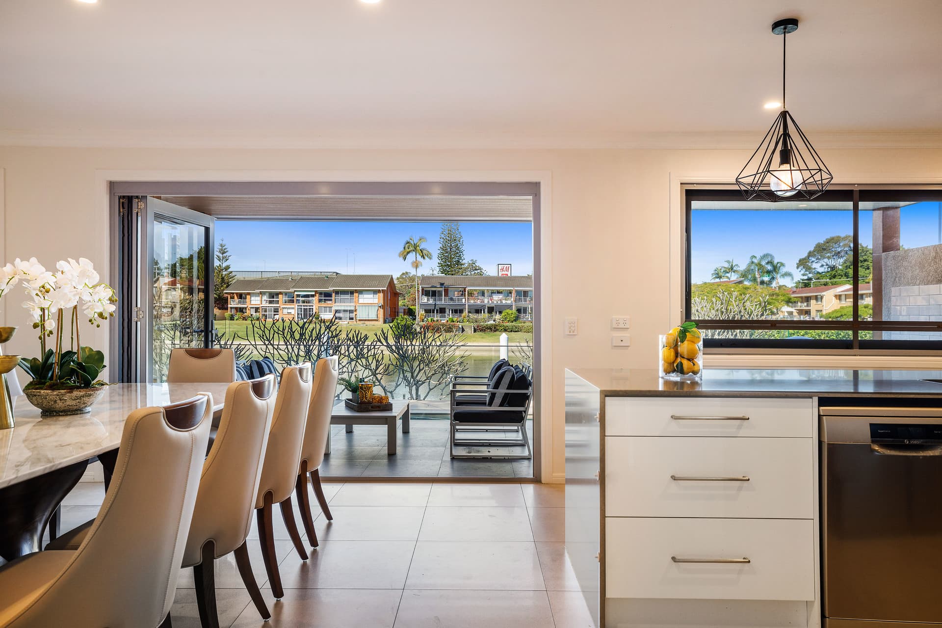 9 Rebecca Court, Broadbeach Waters, QLD, 4218, Broadbeach Waters - Thumbnail 8